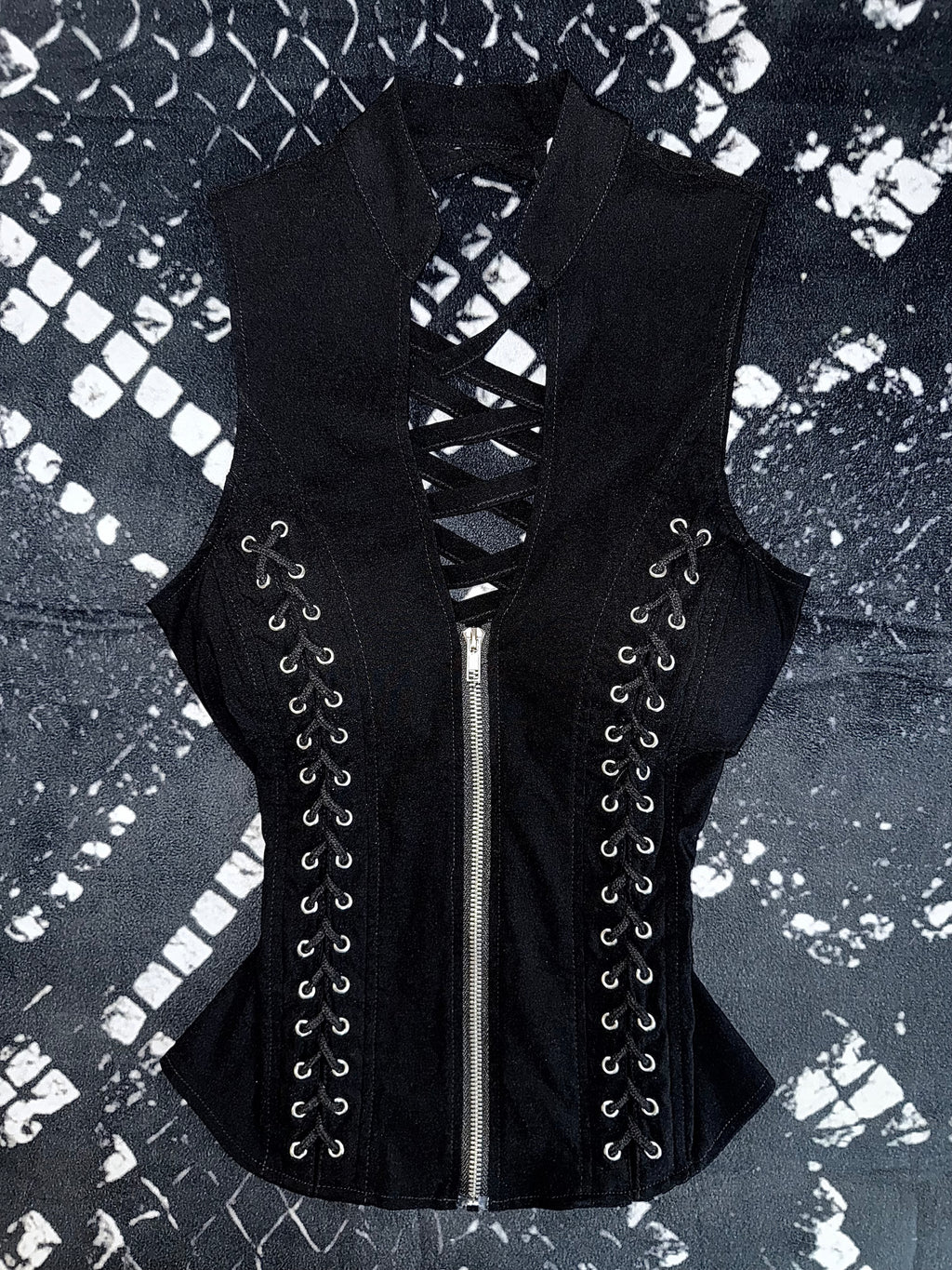 ༒ Black lace-up corset vest ༒