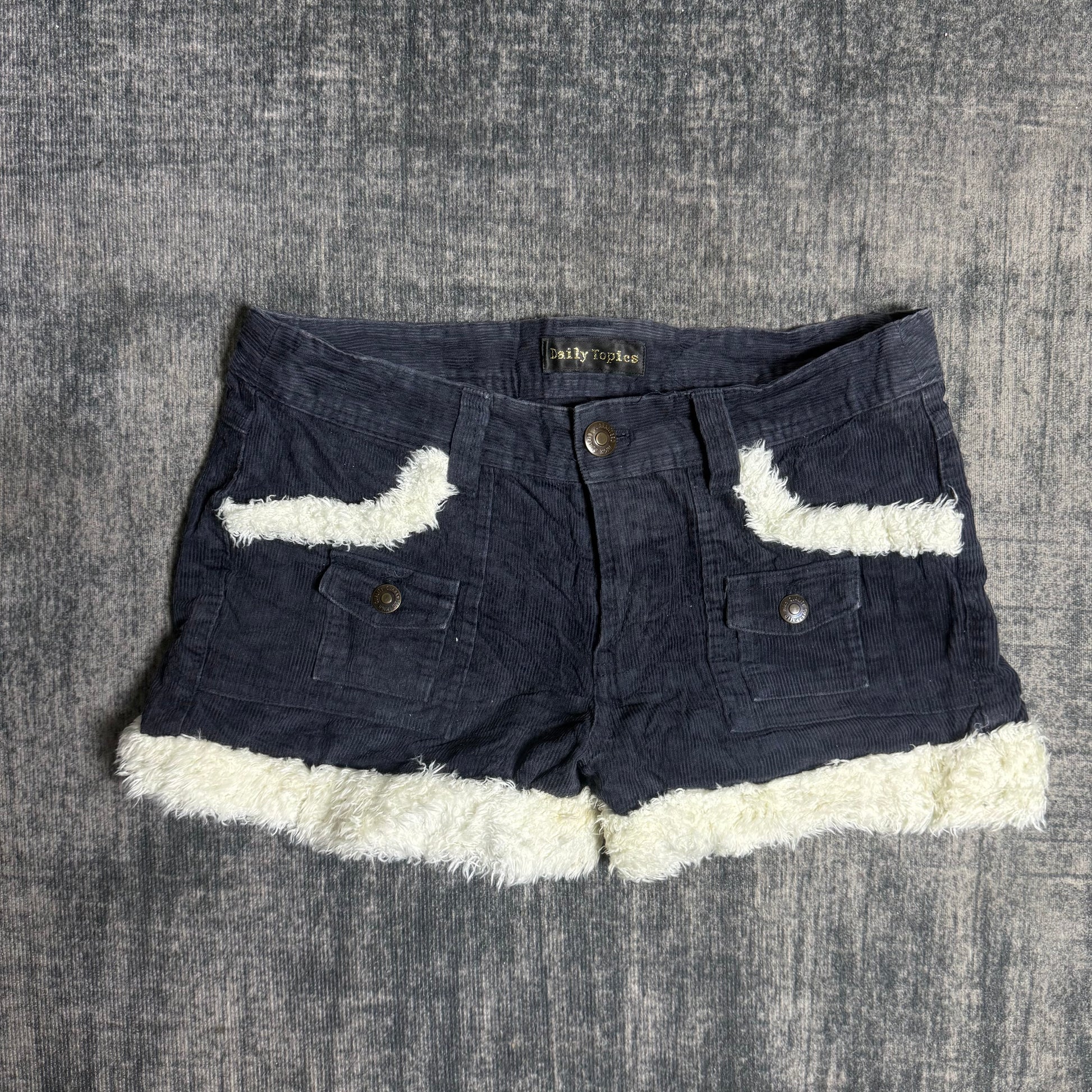 B2V-DAILY SHORT༒ SS32