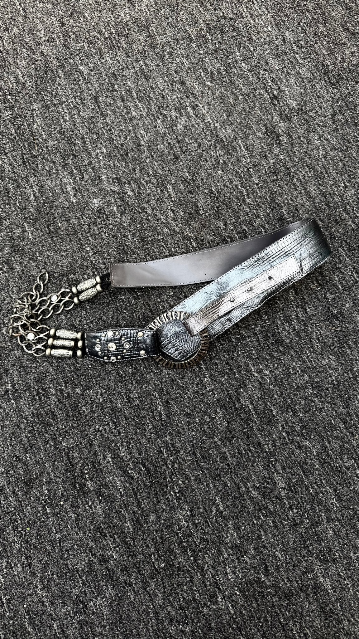 2pieces of the belt vintage streetwear thrift y2k clothing by B2V_BAD2WEAR