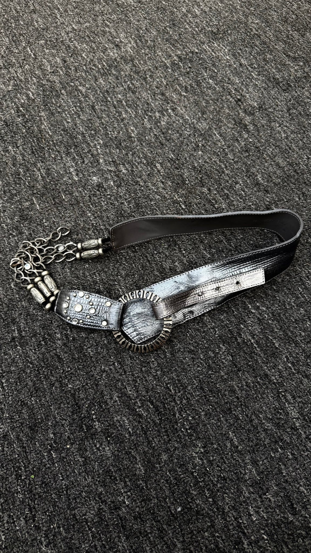 2pieces of the belt vintage streetwear thrift y2k clothing by B2V_BAD2WEAR