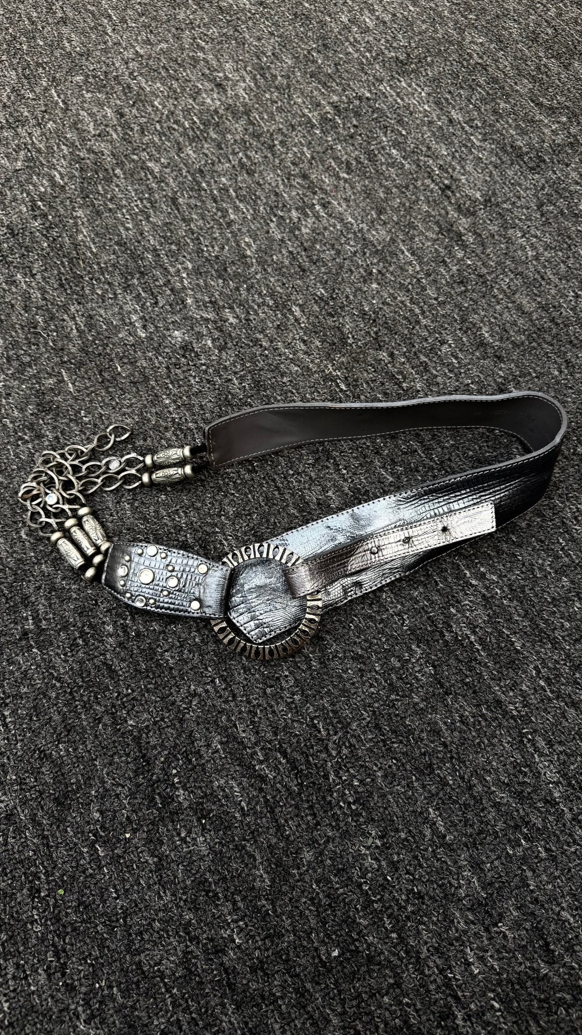 2pieces of the belt vintage streetwear thrift y2k clothing by B2V_BAD2WEAR
