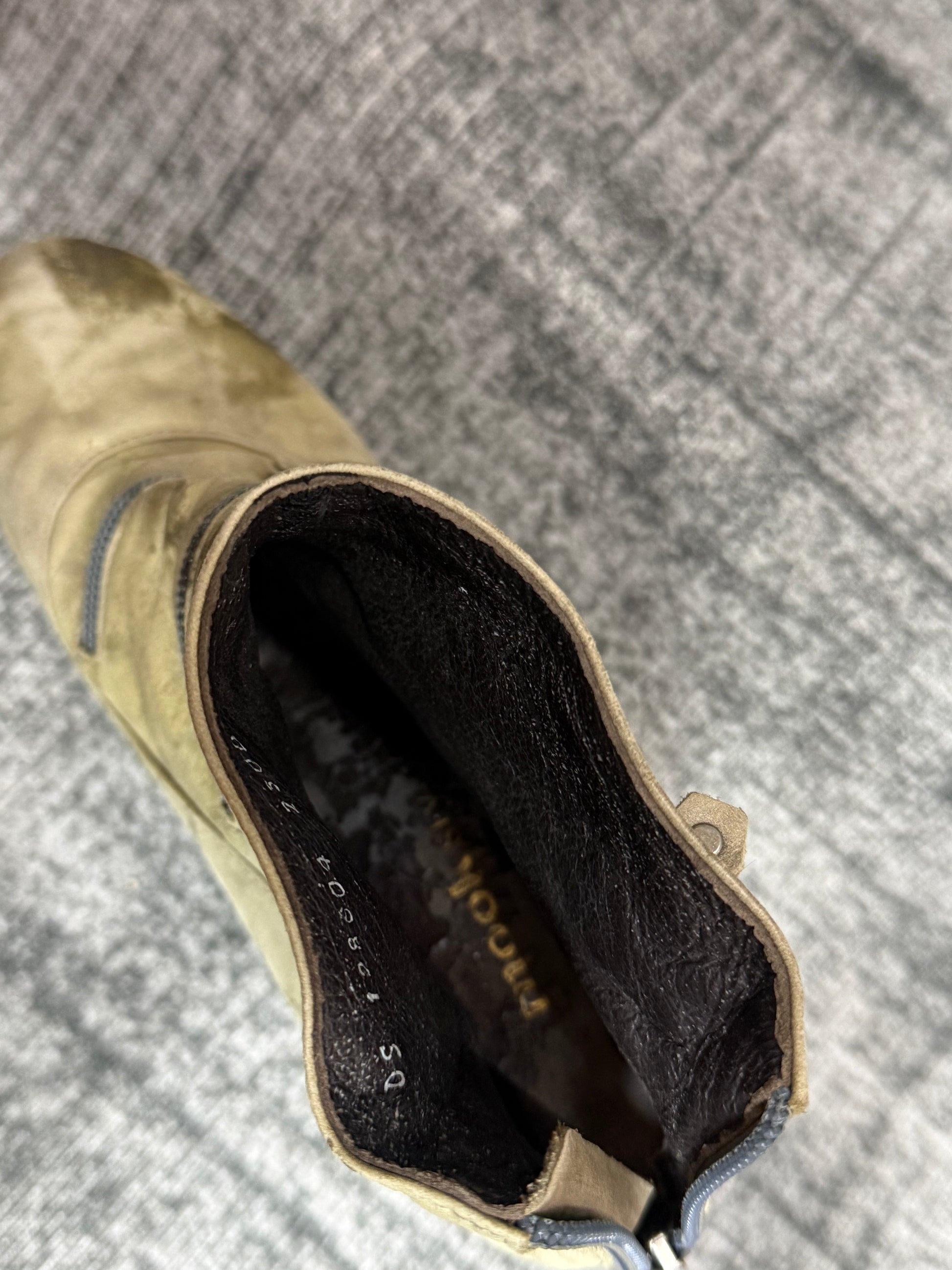 MULTI ZIP HIGH HEELS