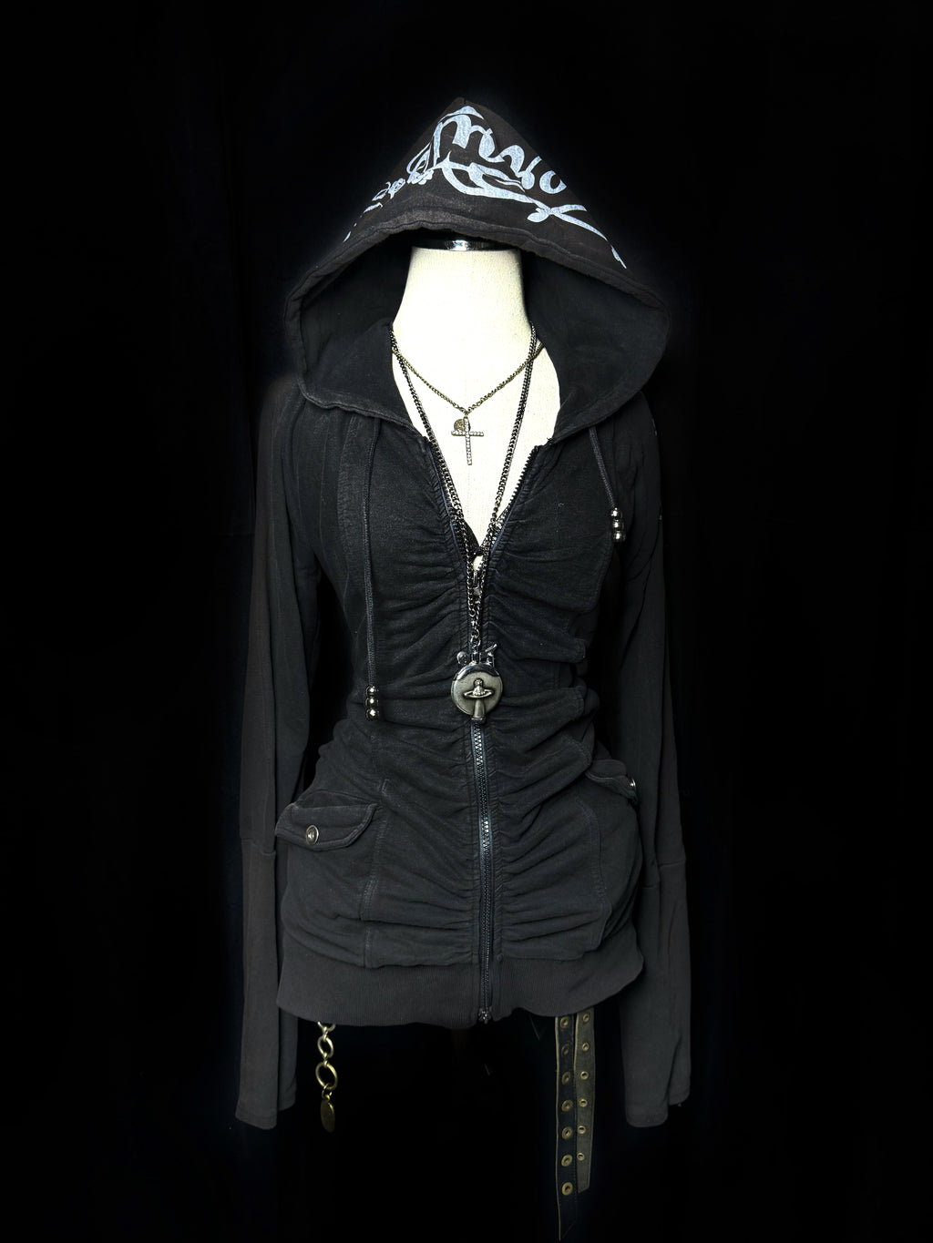 B2V- CALOLLE HOODIE༒