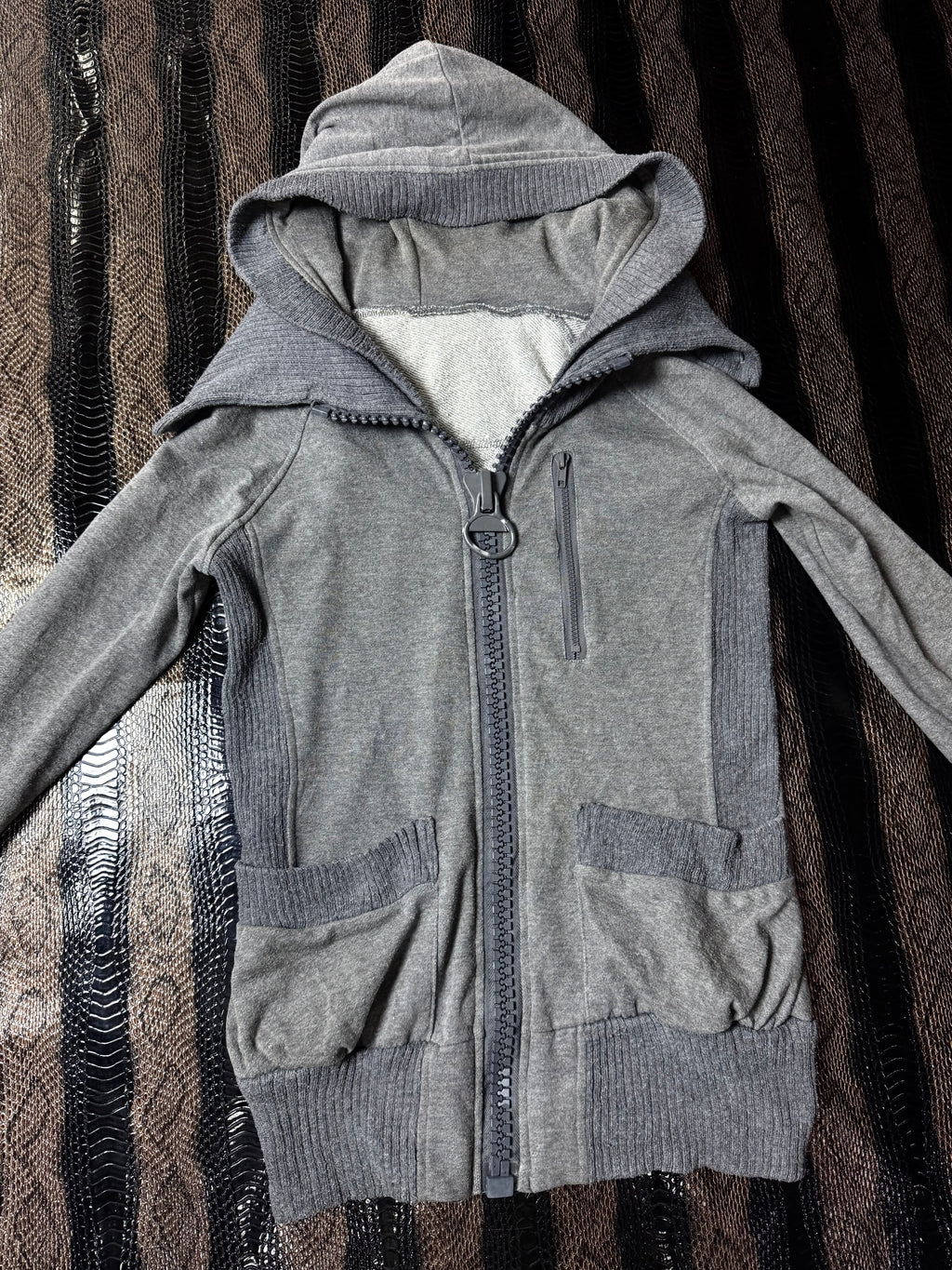 810626BAD2WEAR