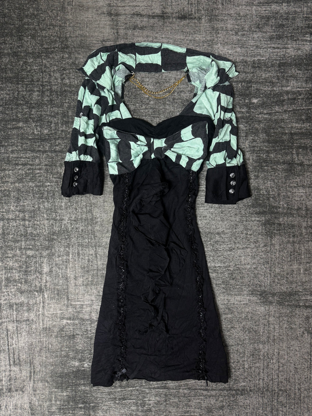 810926BAD2WEAR