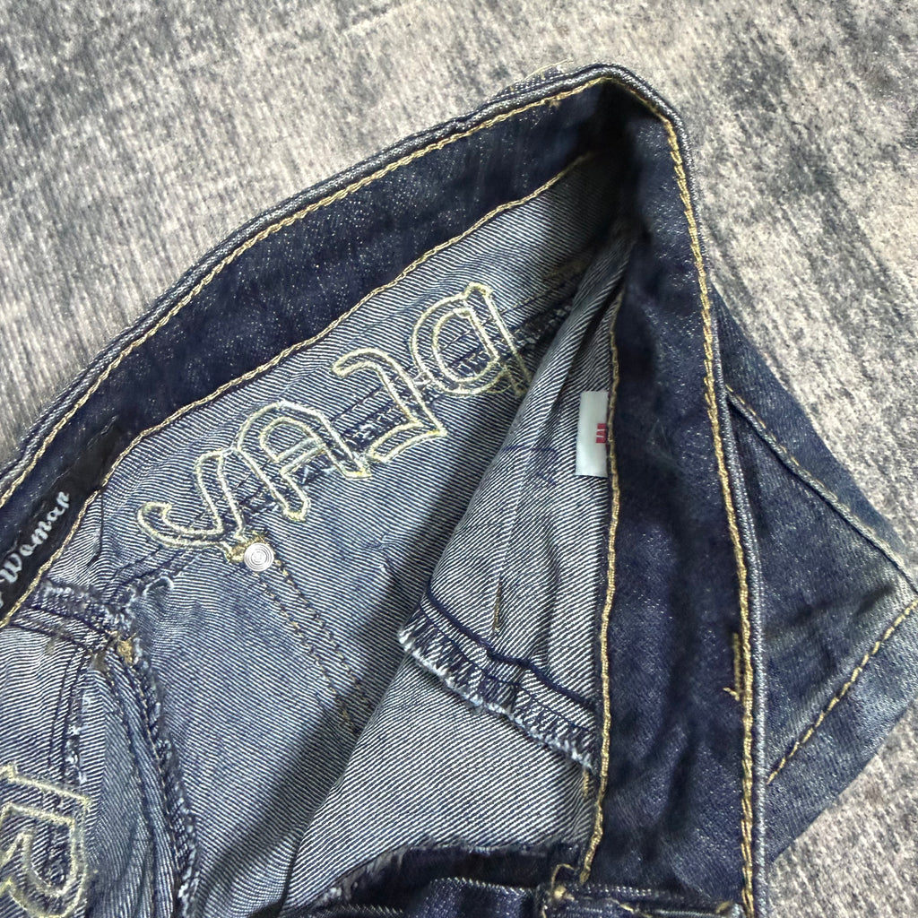 B2V- BUTTERFLY SHORT༒