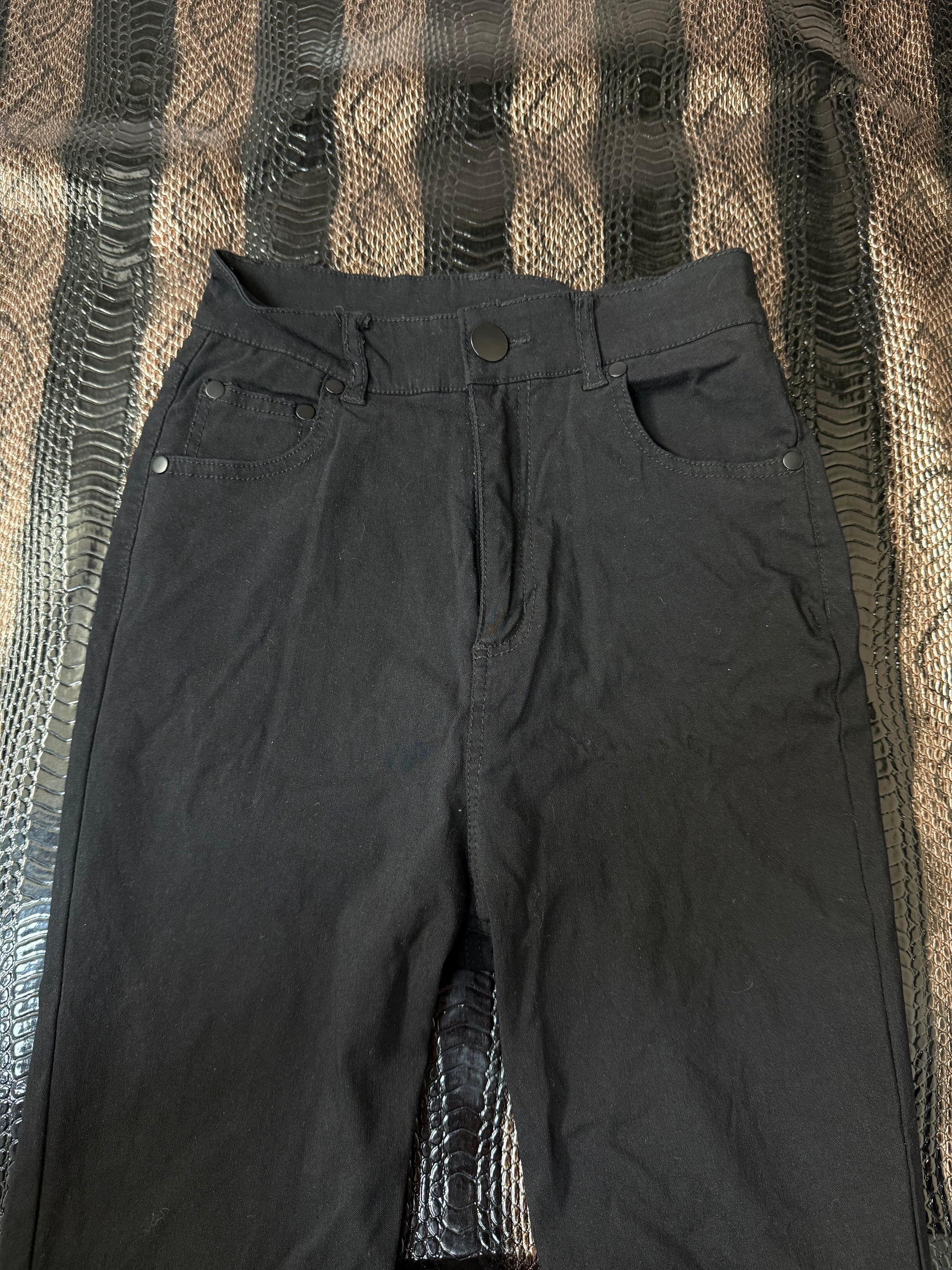 B2V BLACK FLARE JEANS 02 ༒