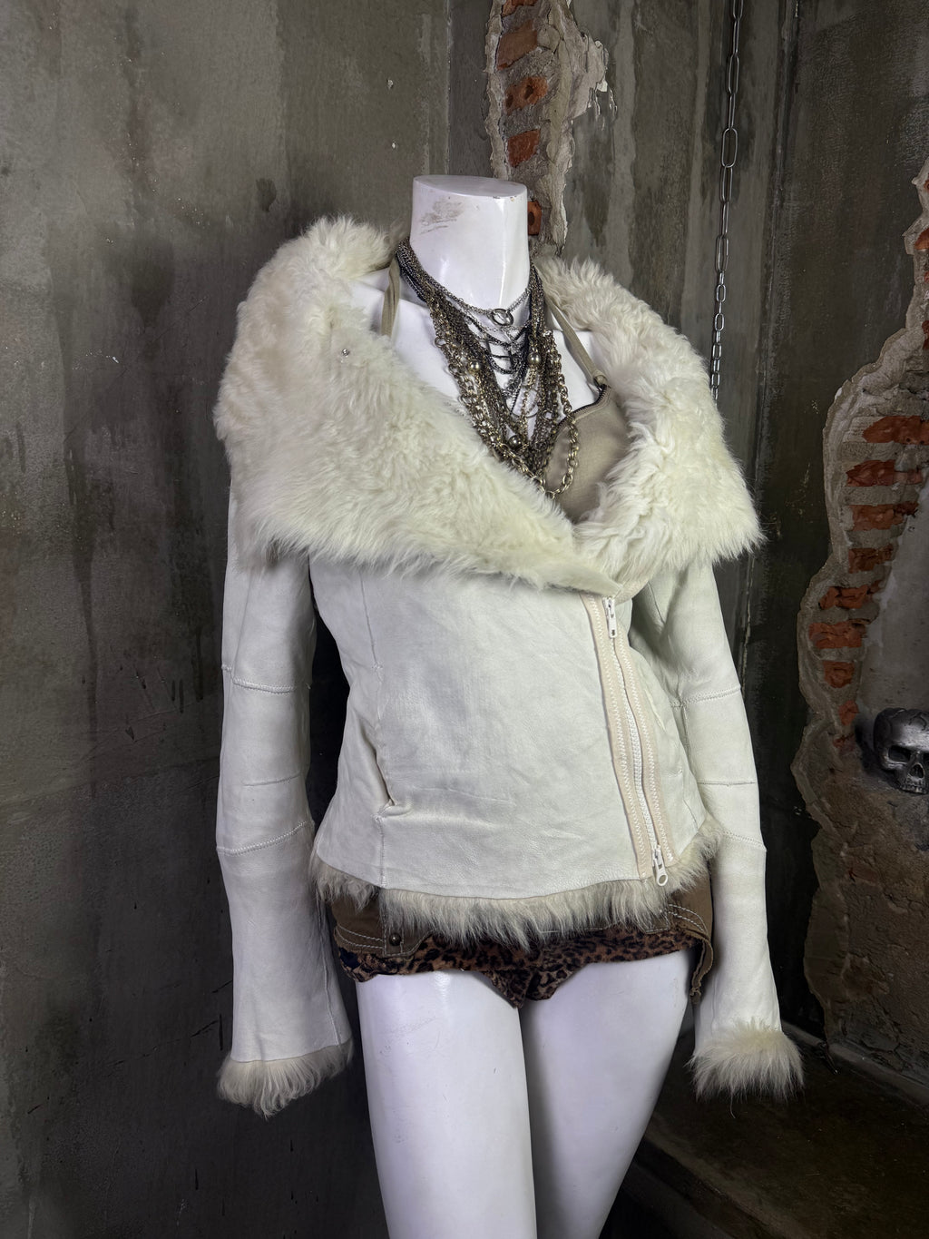 061026BAD2WEAR