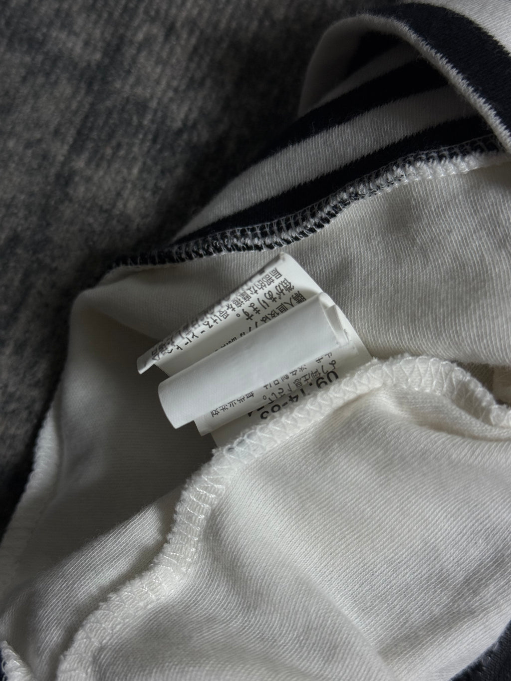 B2V-PARFUM HOODIE༒