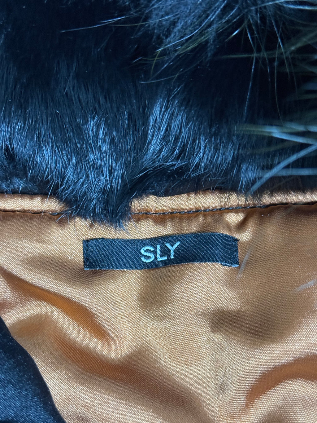 ༒SLY༒