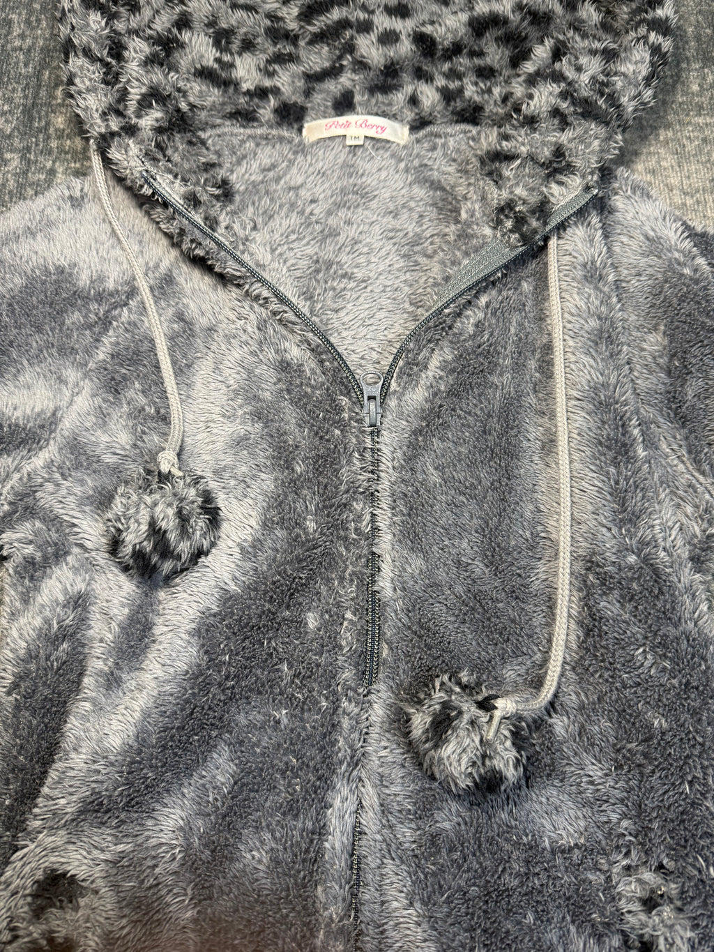 B2V- PETIT BERRY HOODIE༒