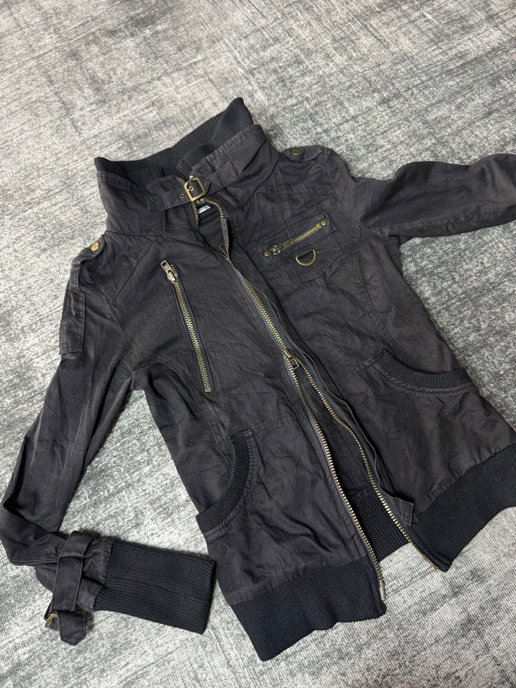 680826BAD2WEAR