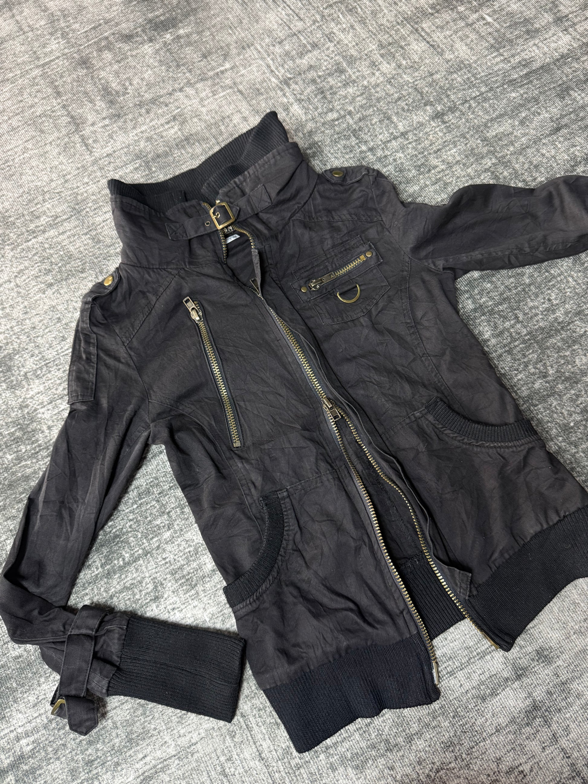 680826BAD2WEAR