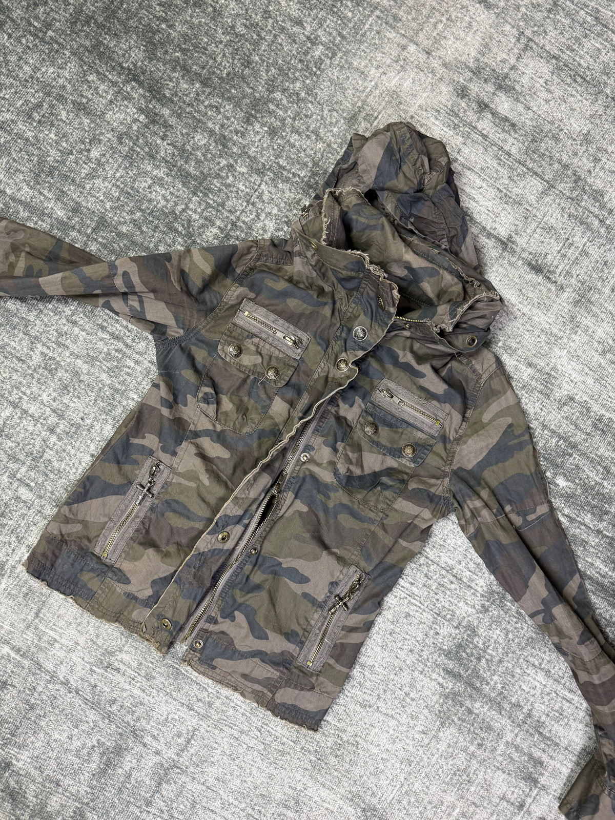 2140926BAD2WEAR