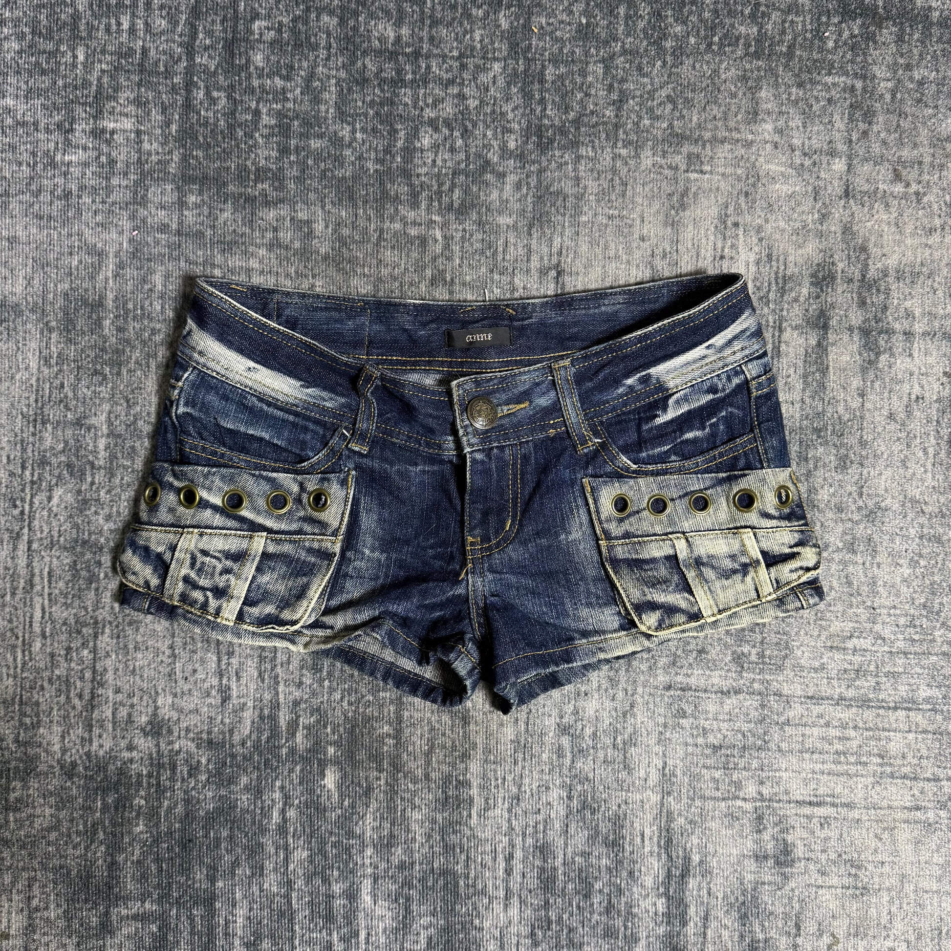 B2V-ANEE SHORT ༒