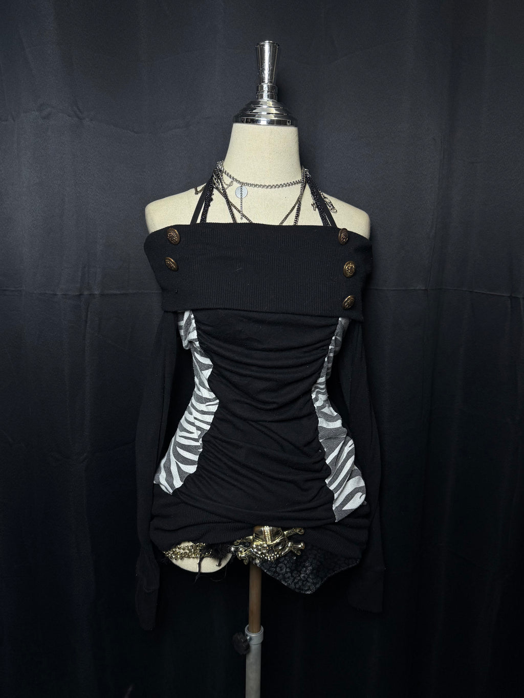 B2V-LA*BUS TANK TOP༒