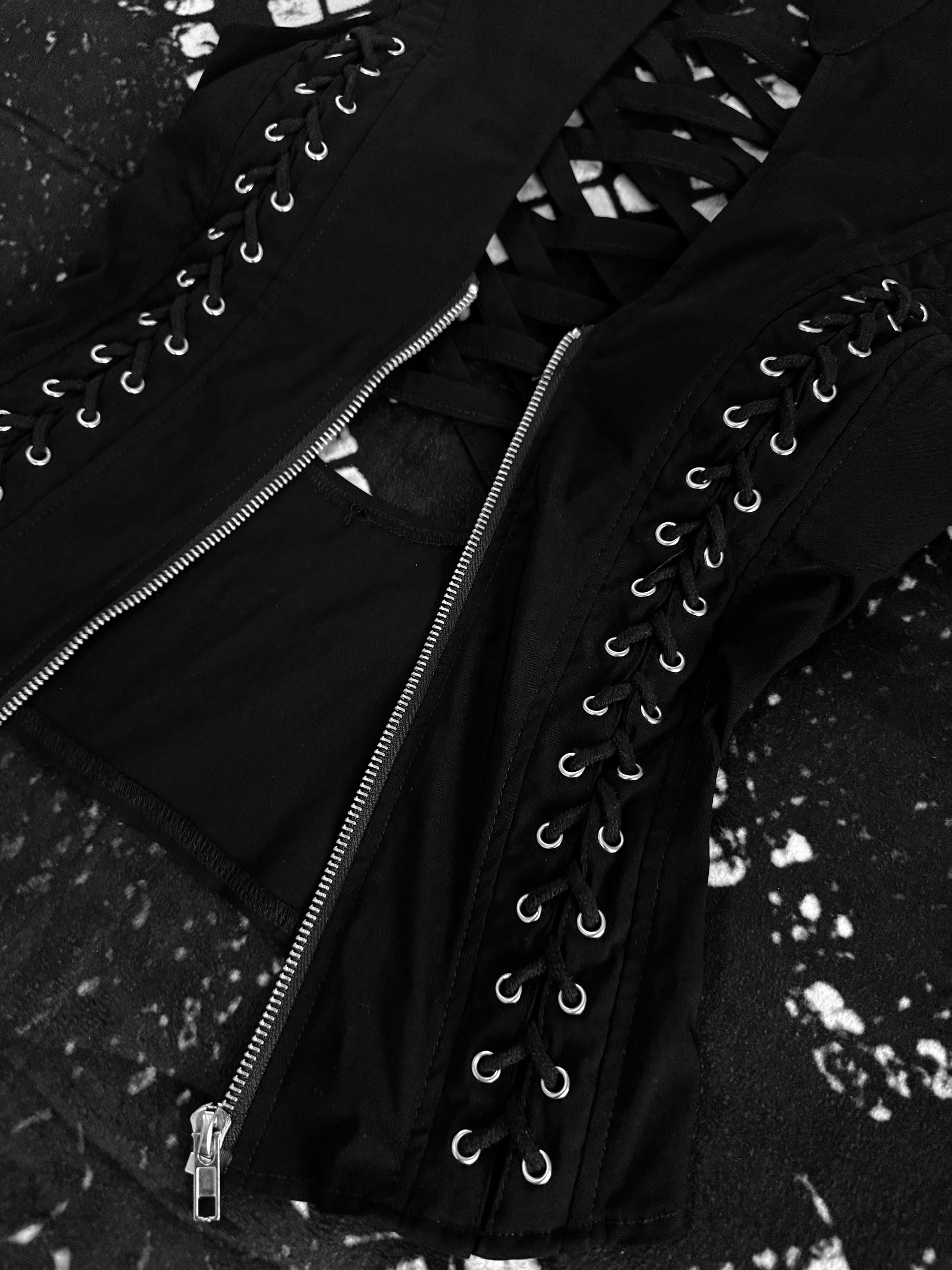 ༒ Black lace-up corset vest ༒