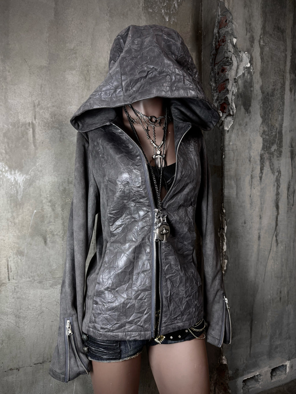 820826BAD2WEAR ON HOLD