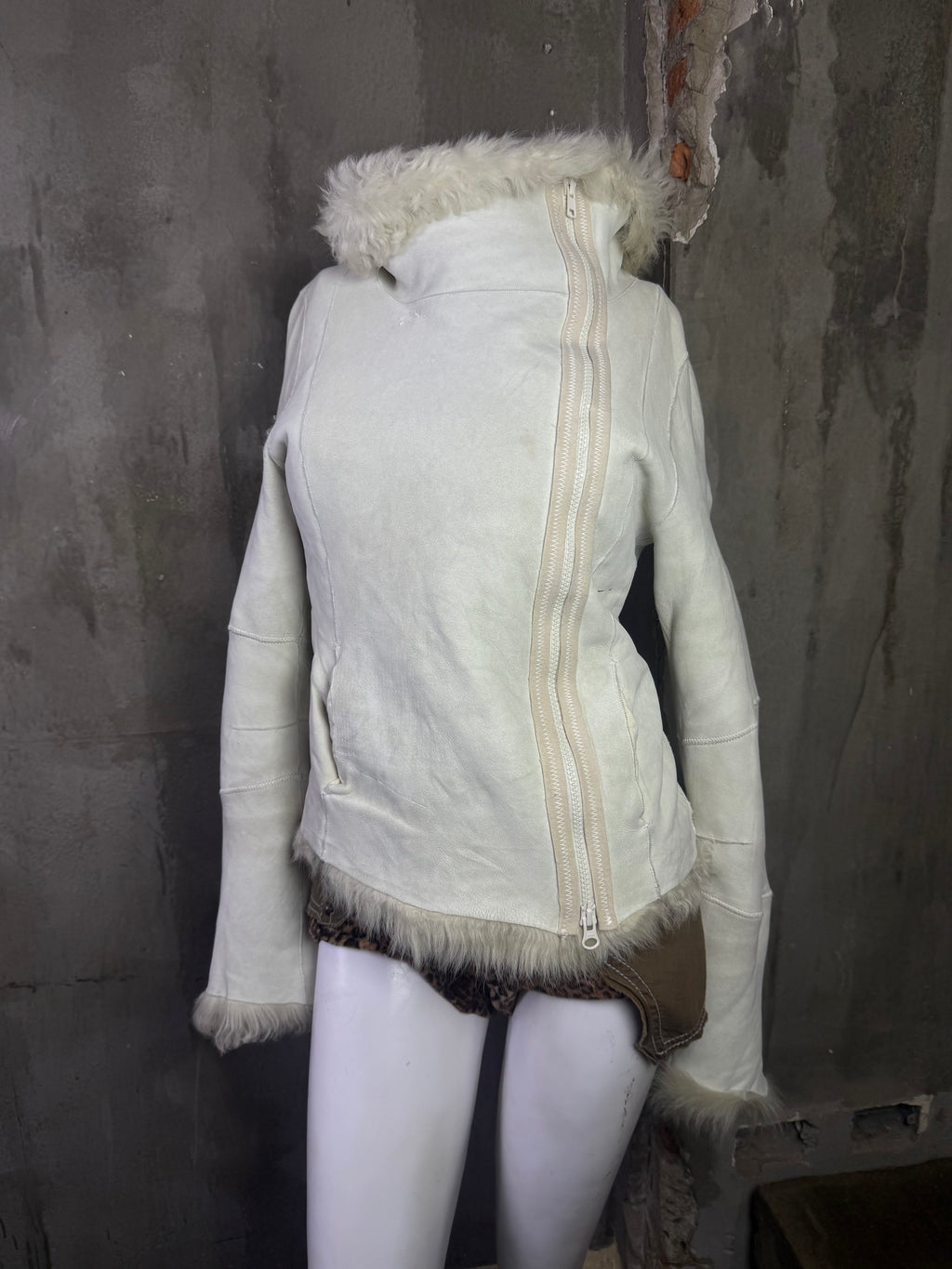 061026BAD2WEAR