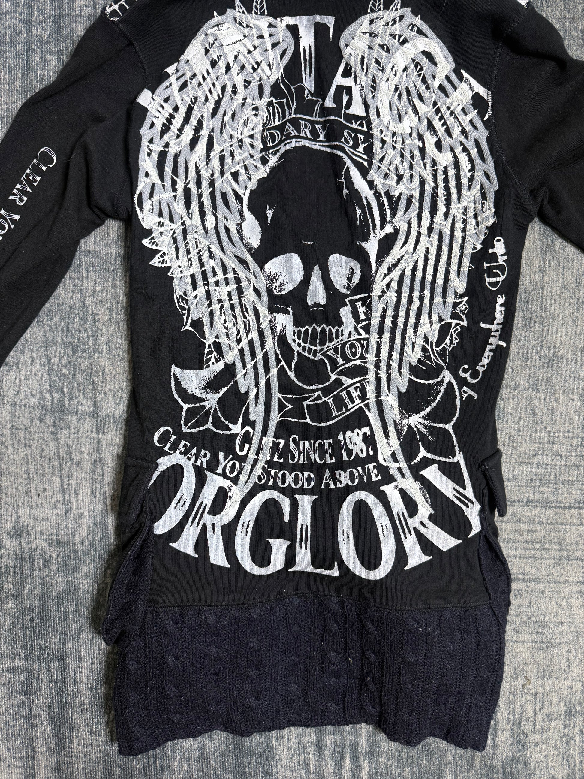 B2V-GLITZ HOODIE༒ 
*RARE*