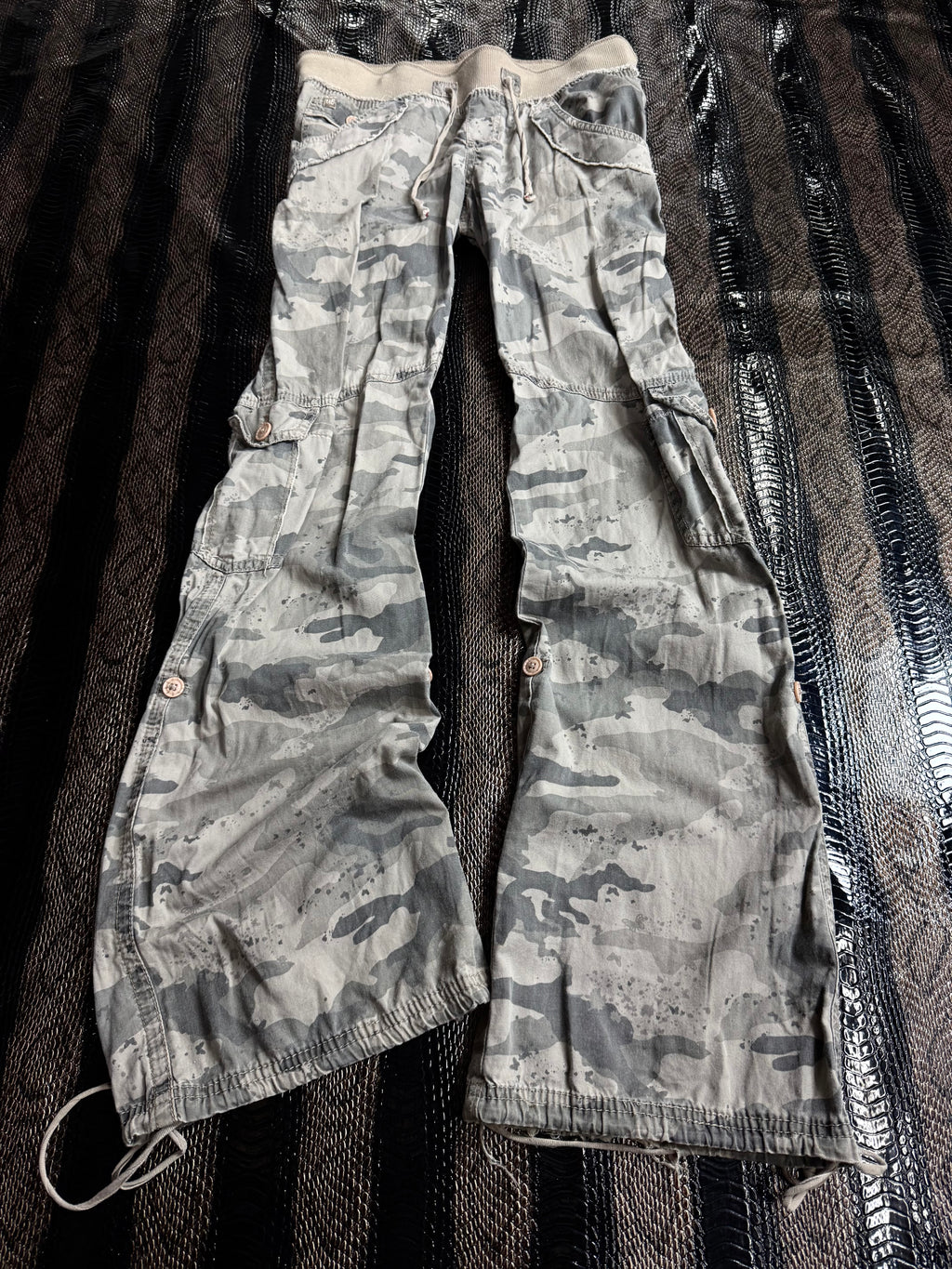 700626BAD2WEAR