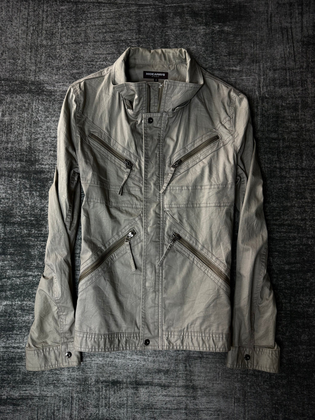 570826BAD2WEAR