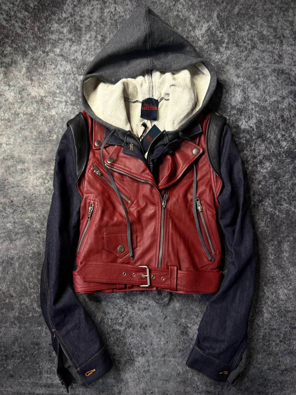 560726BAD2WEAR
