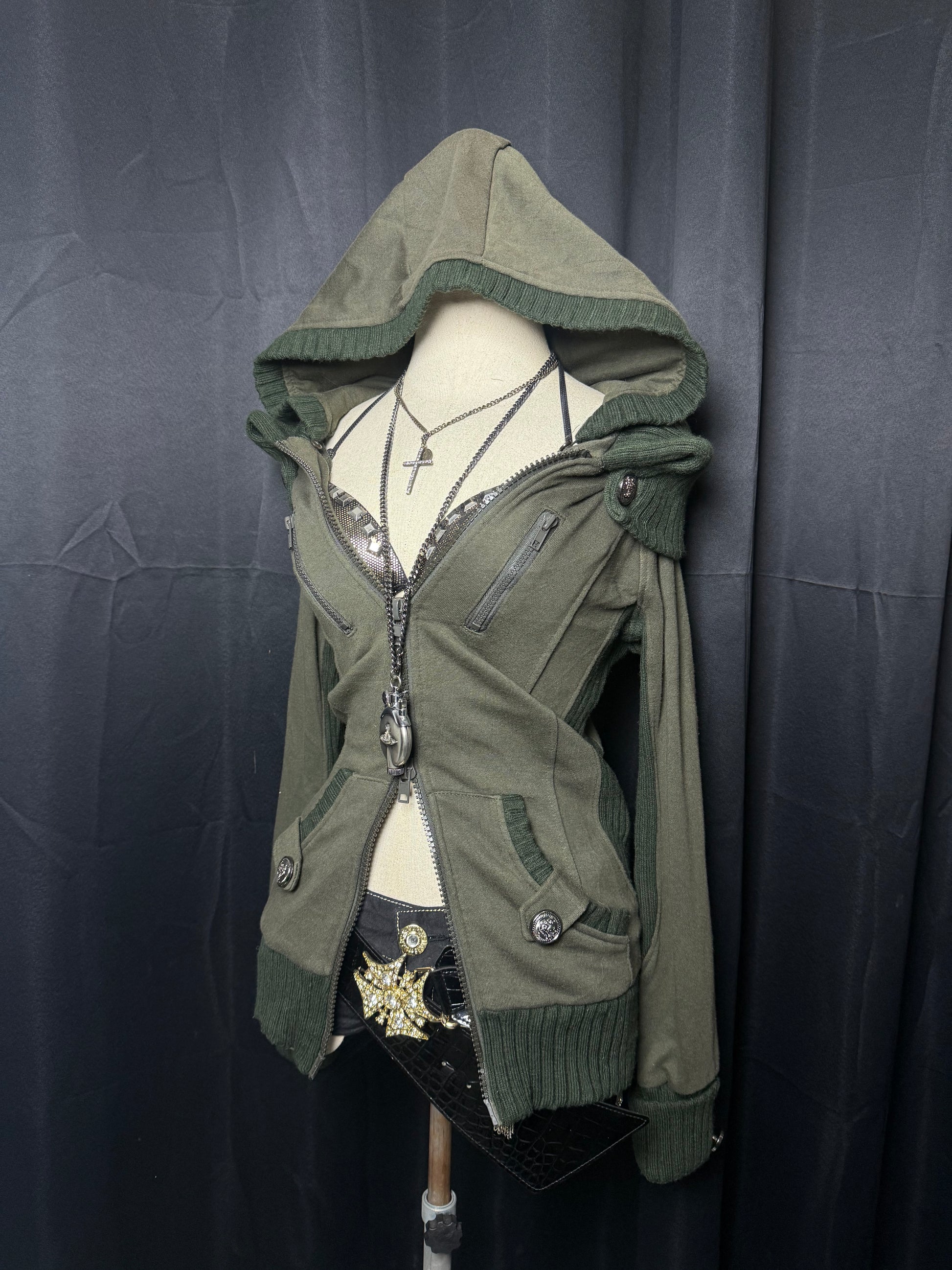 B2V-PRIVET BEACH HOODIE༒