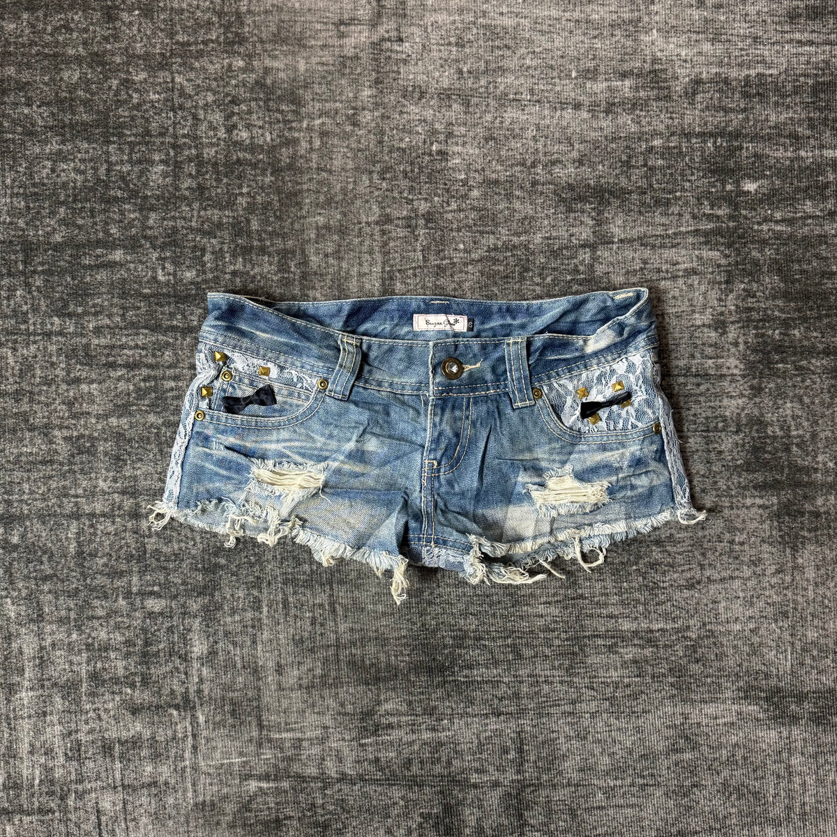 570926BAD2WEAR