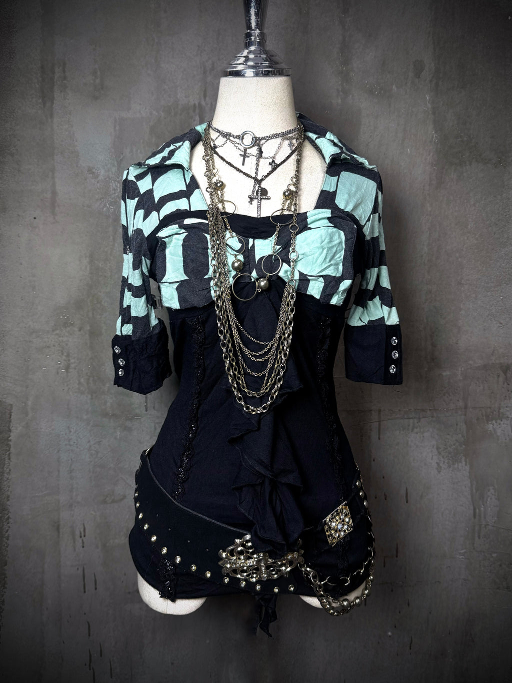 810926BAD2WEAR