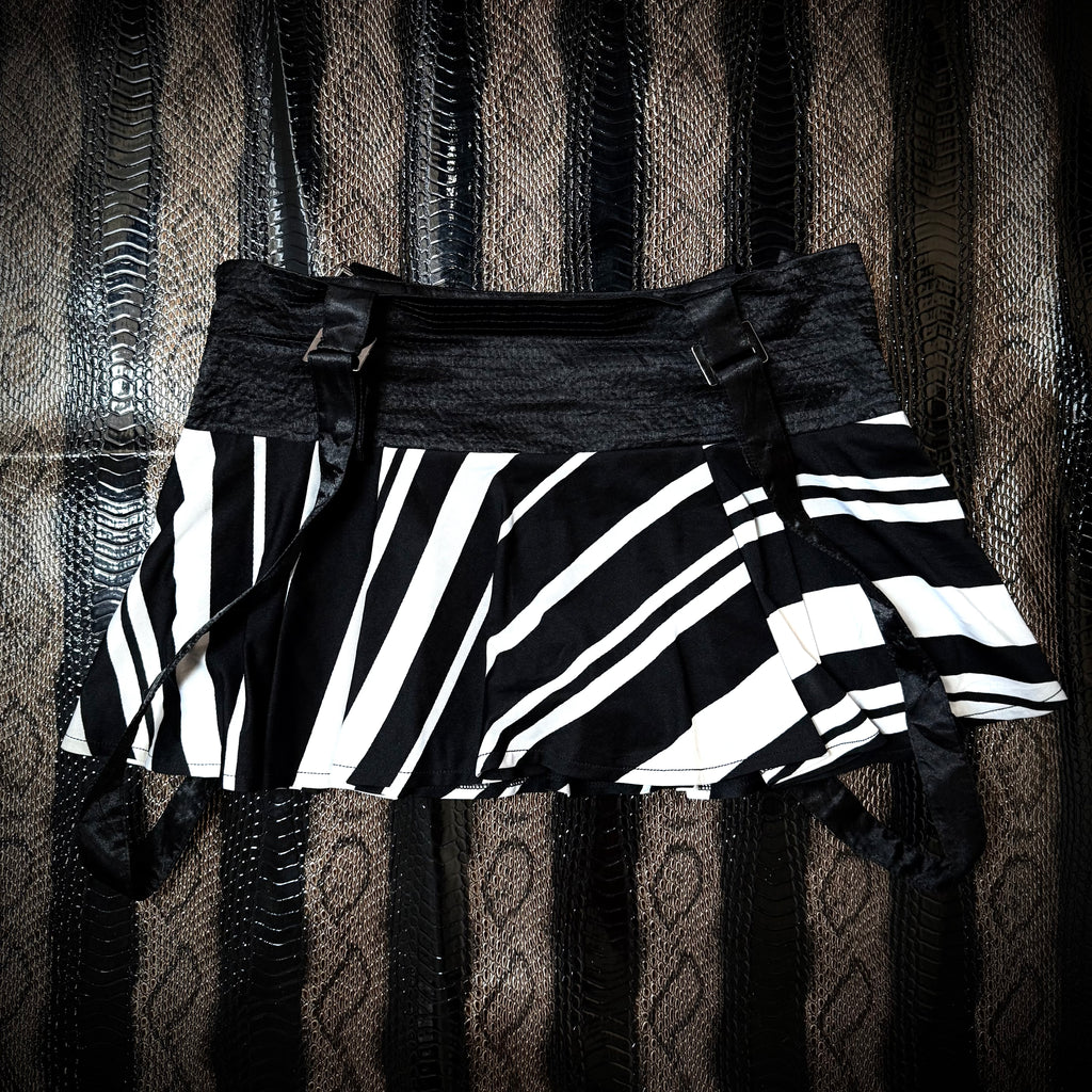 B2V CE2 SKIRT༒