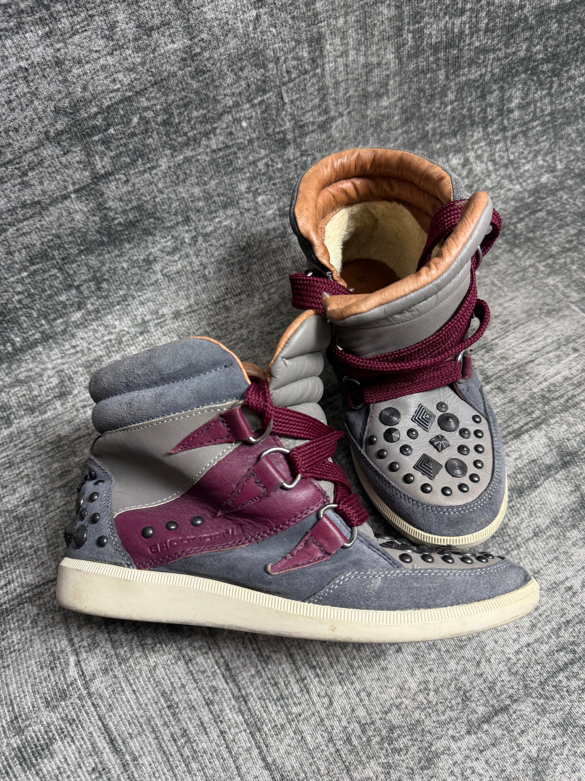 GROUNOFIVE SNEAKERS