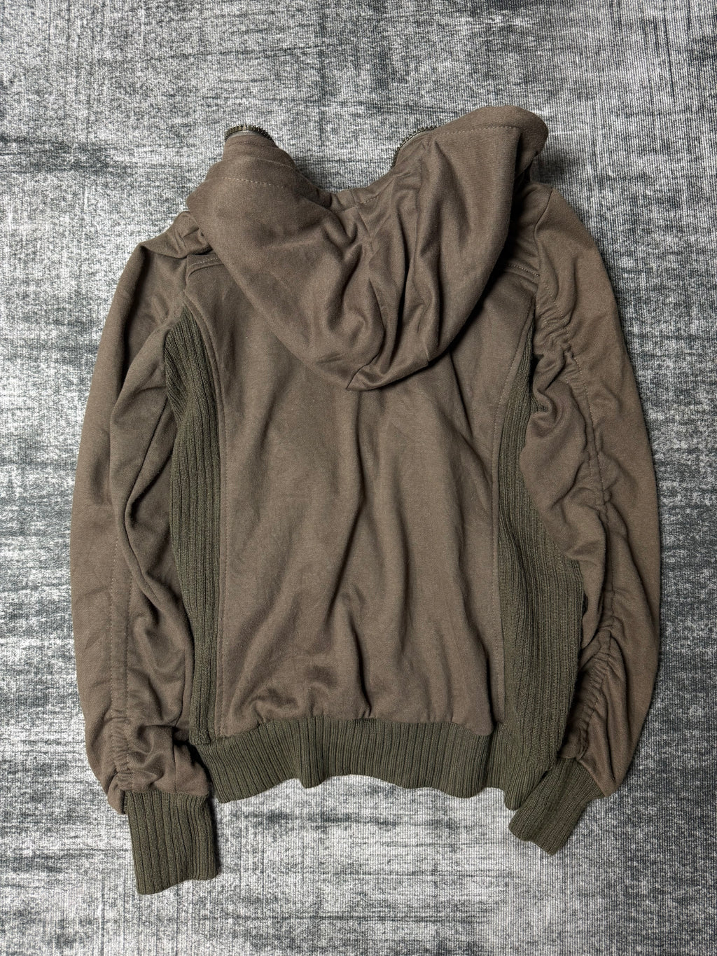 1000826BAD2WEAR