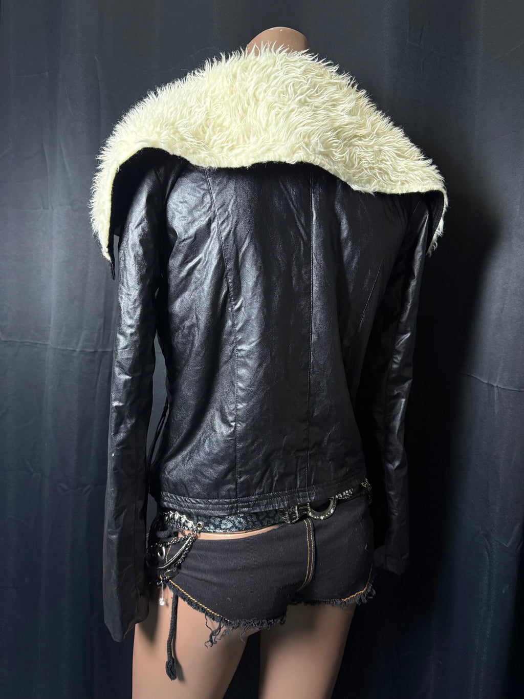 B2V- GLAD NEW LEATHER JACKET༒