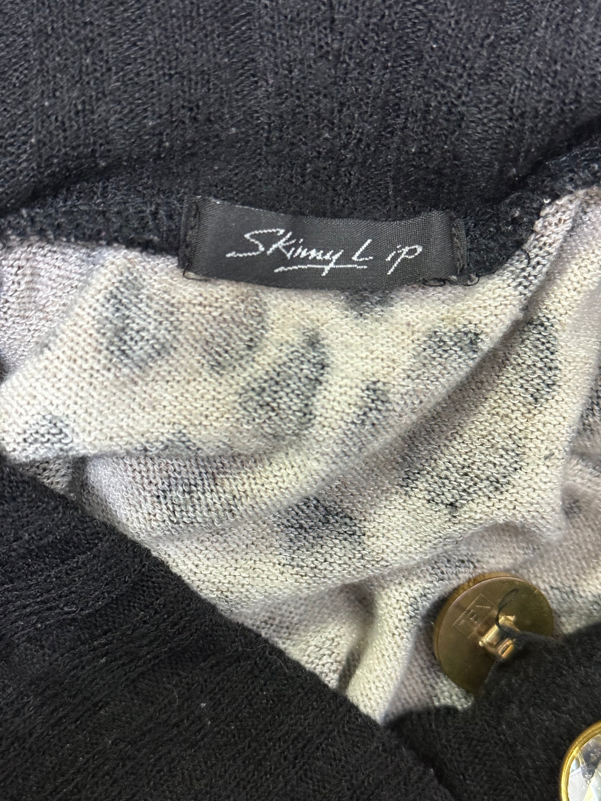 B2V-SKINNY LIP TANK TOP༒