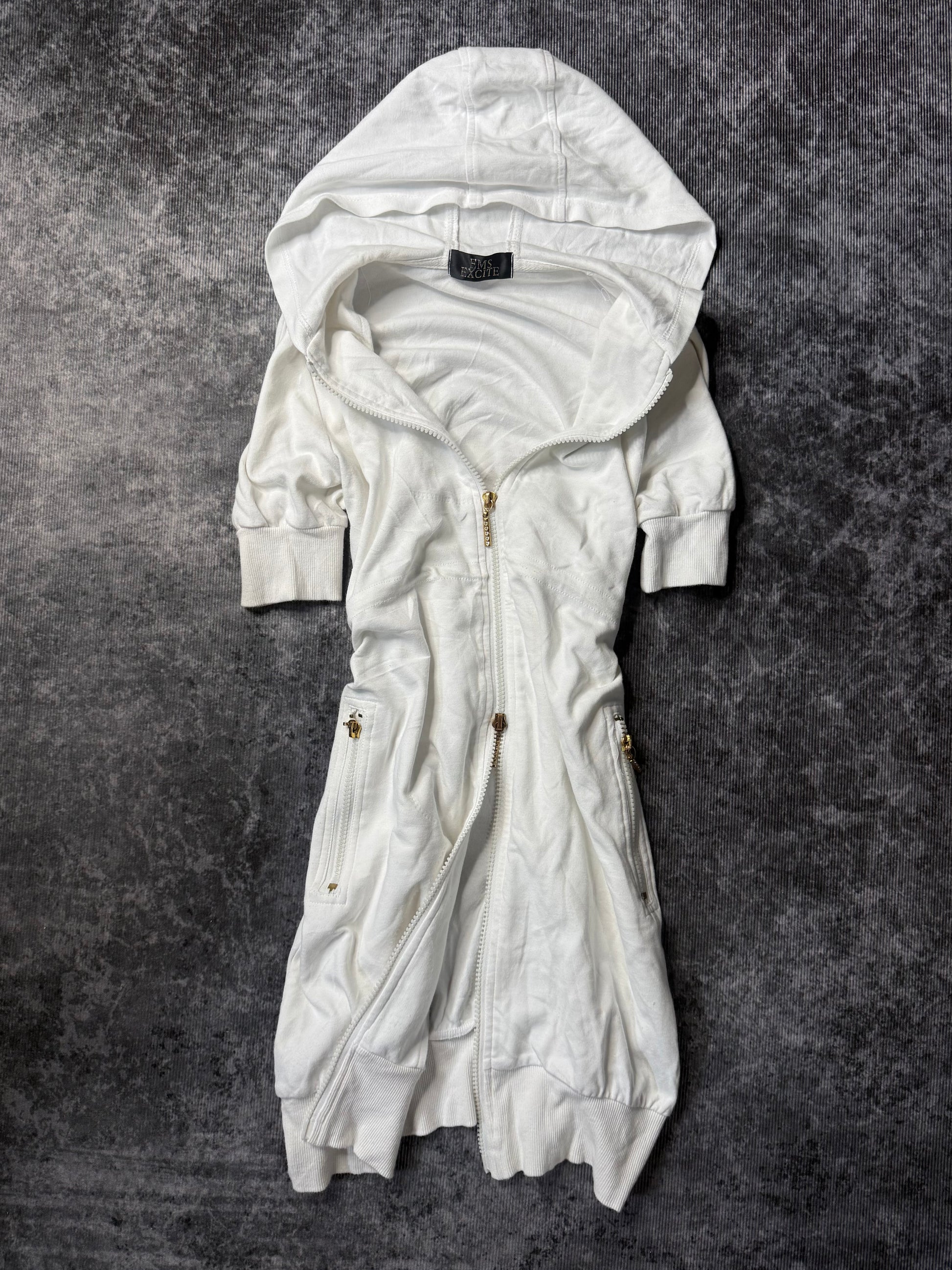610726BAD2WEAR