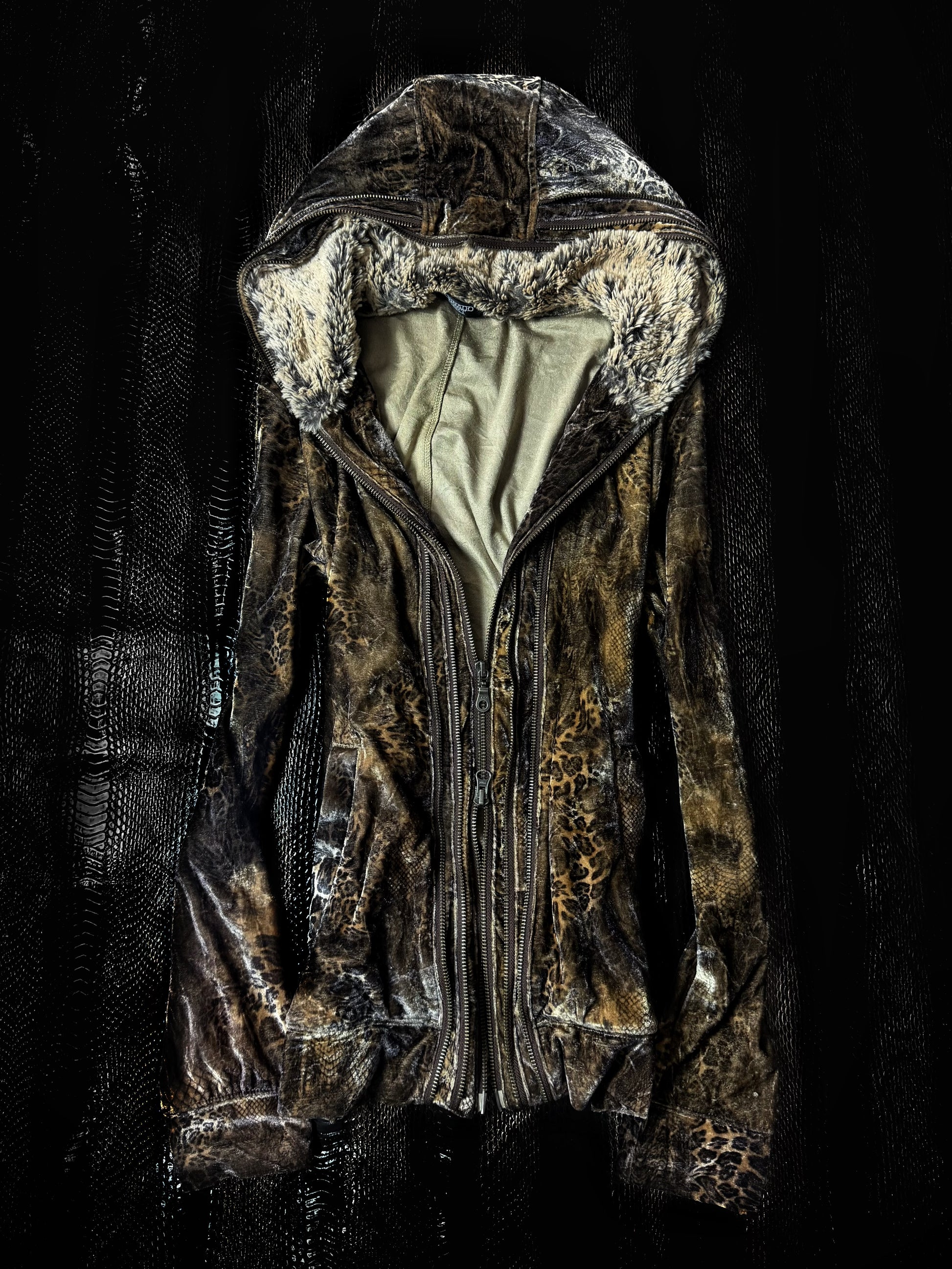 820626BAD2WEAR