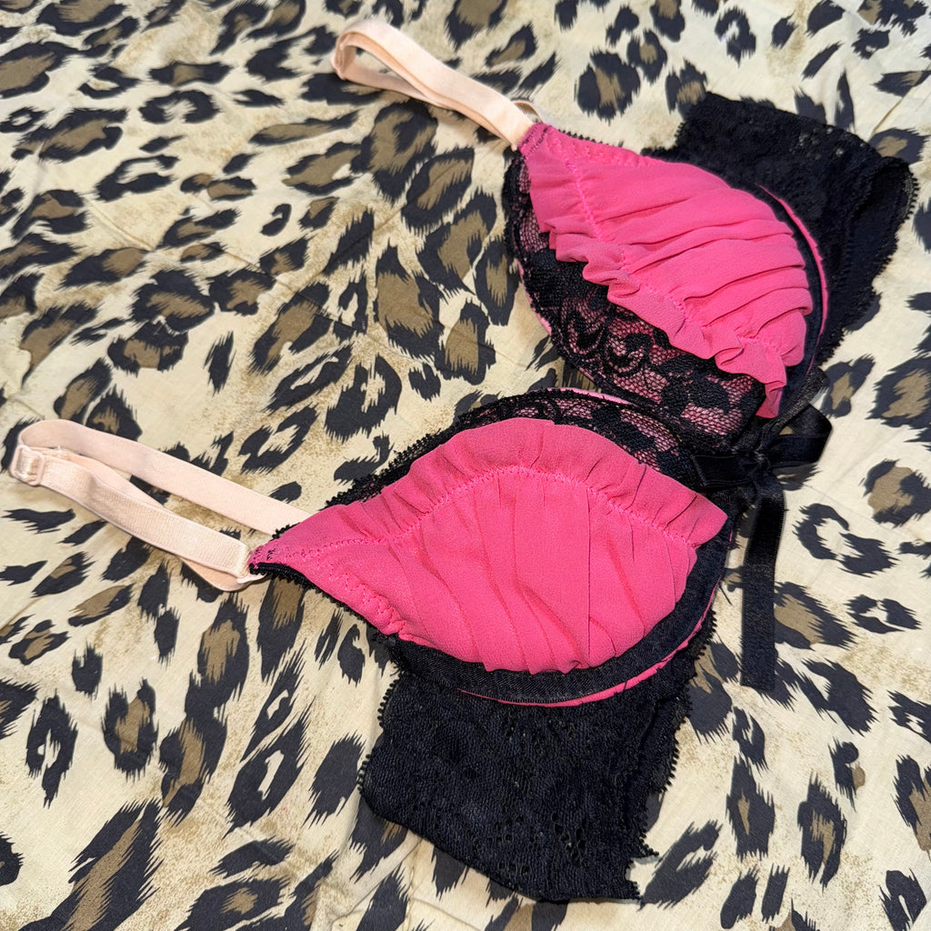 ༒𝐁𝟐𝐕༒𝟏 𝐎𝐅 𝟏 𝐋𝐈𝐌𝐈𝐓𝐄𝐃 𝐎𝐔𝐓𝐅𝐈𝐓