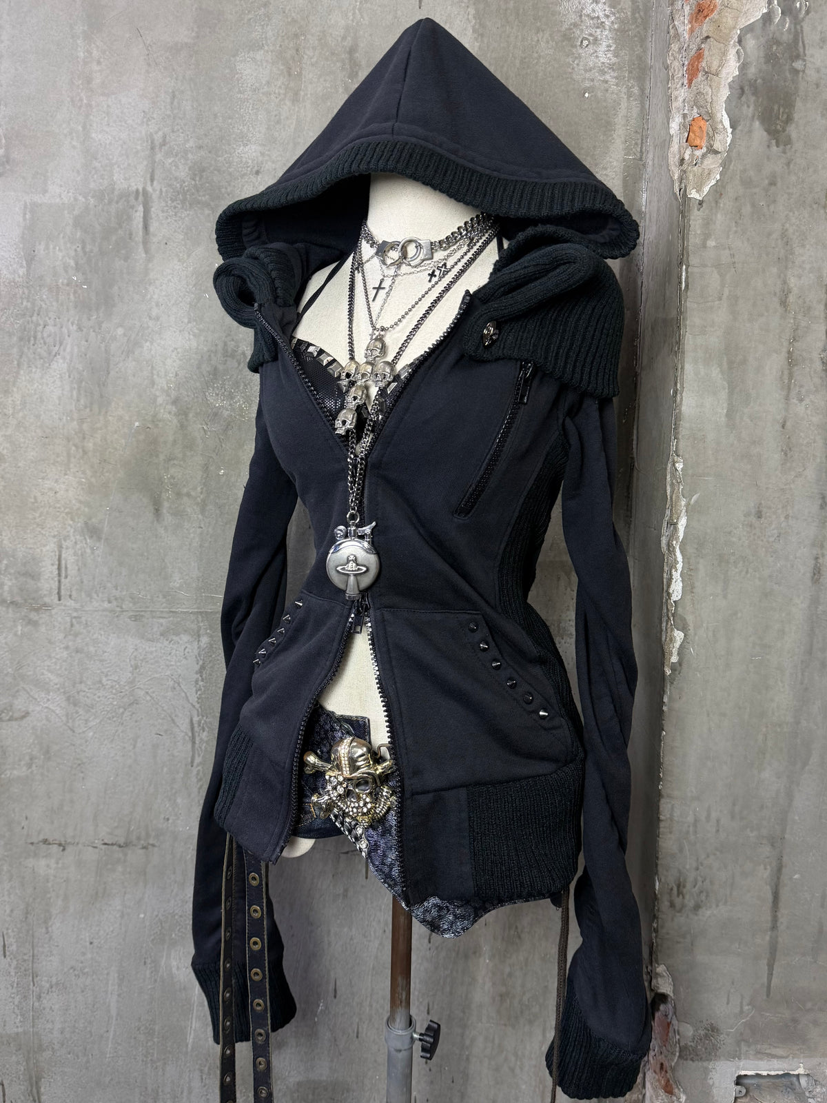 2110926BAD2WEAR