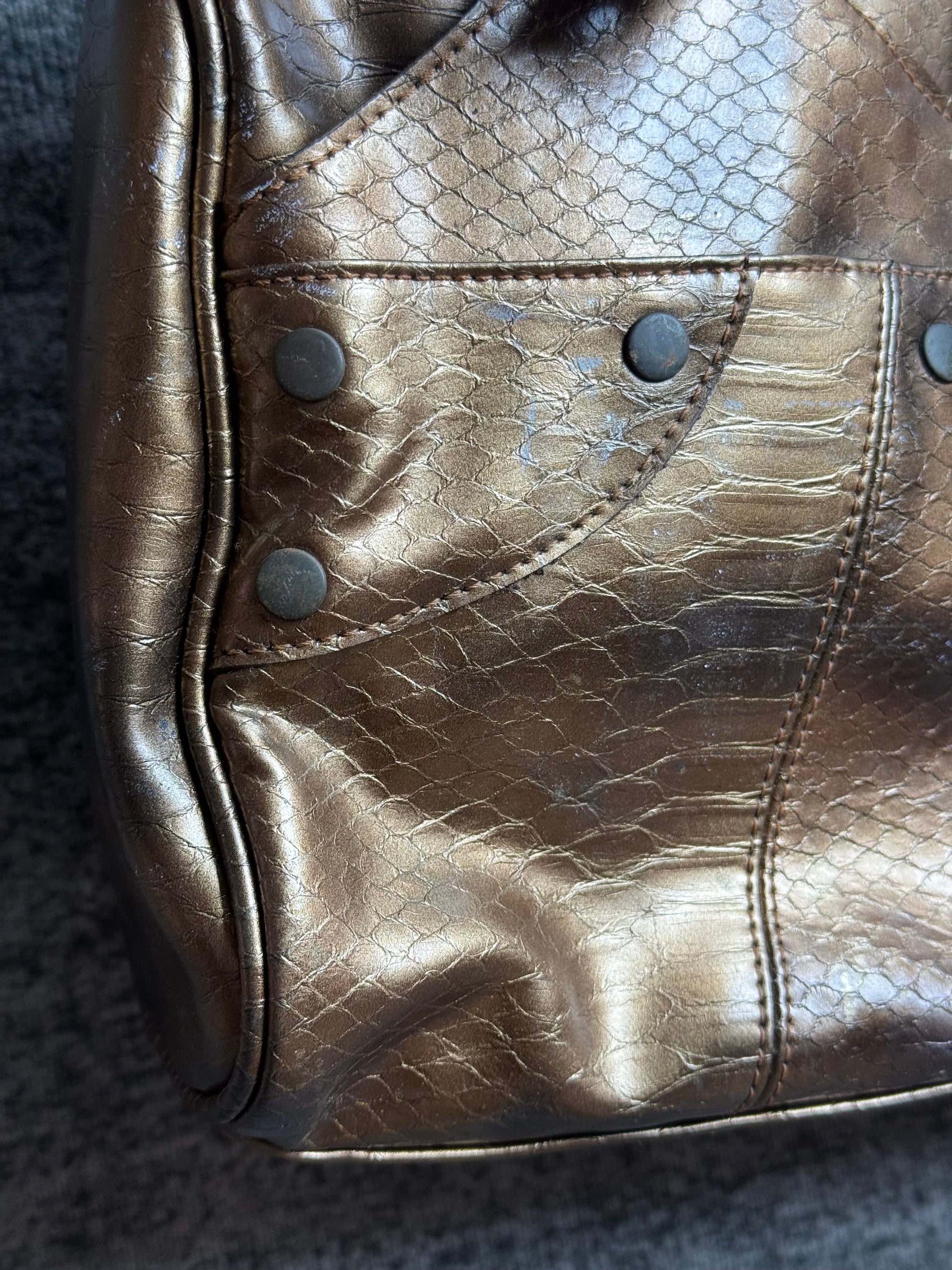 IOPE SHOULDER BAG