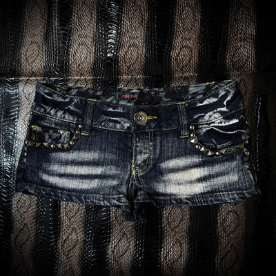 B2V CHU XX SHORTS 01 ༒