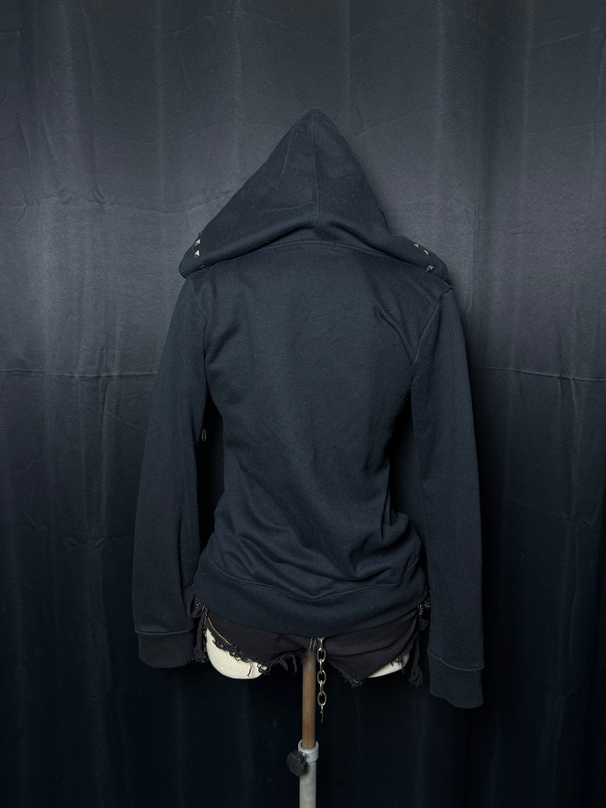 B2V-CLOZA HOODIE ༒