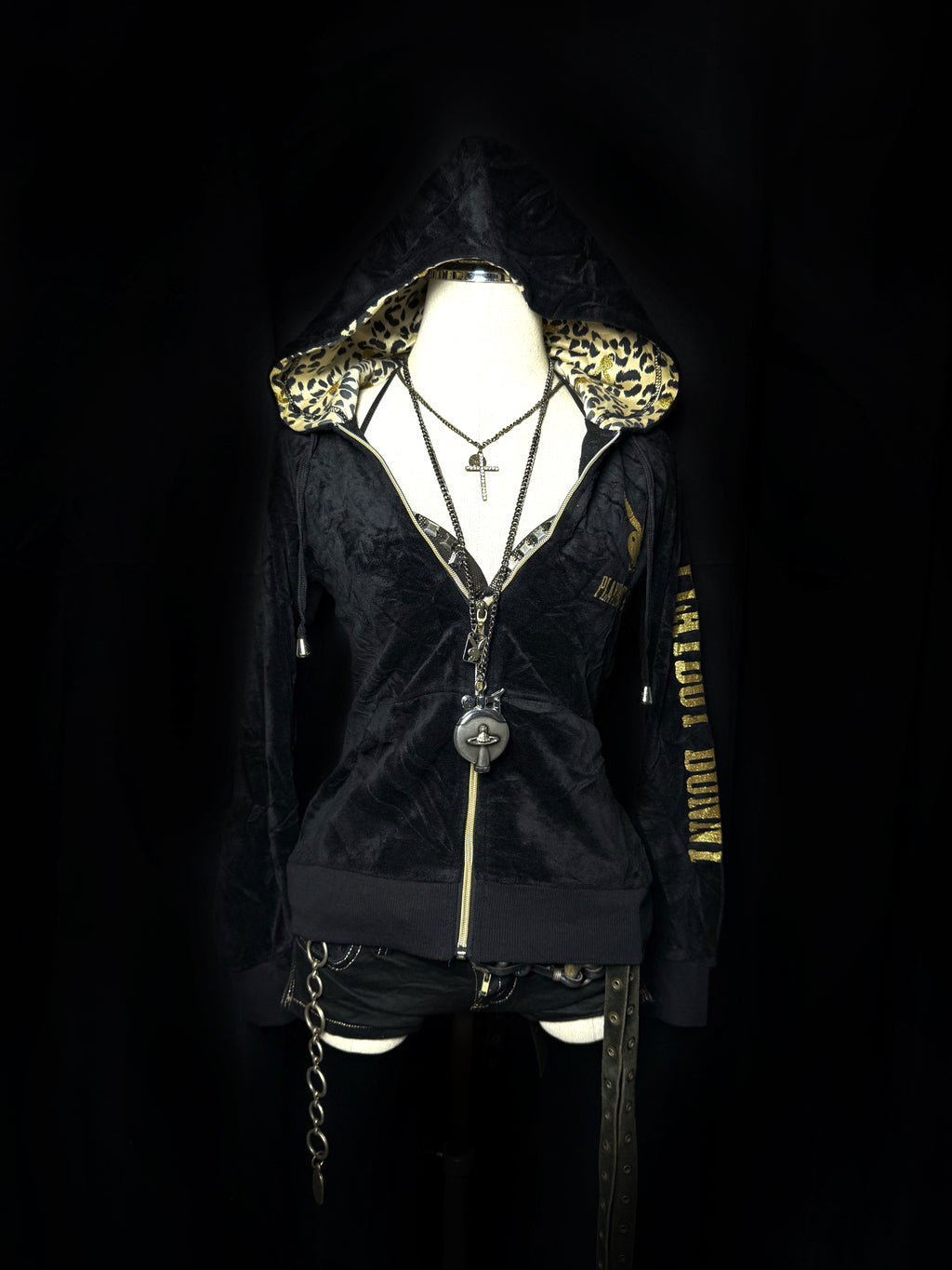 B2V- PLAYBOY HOODIE༒