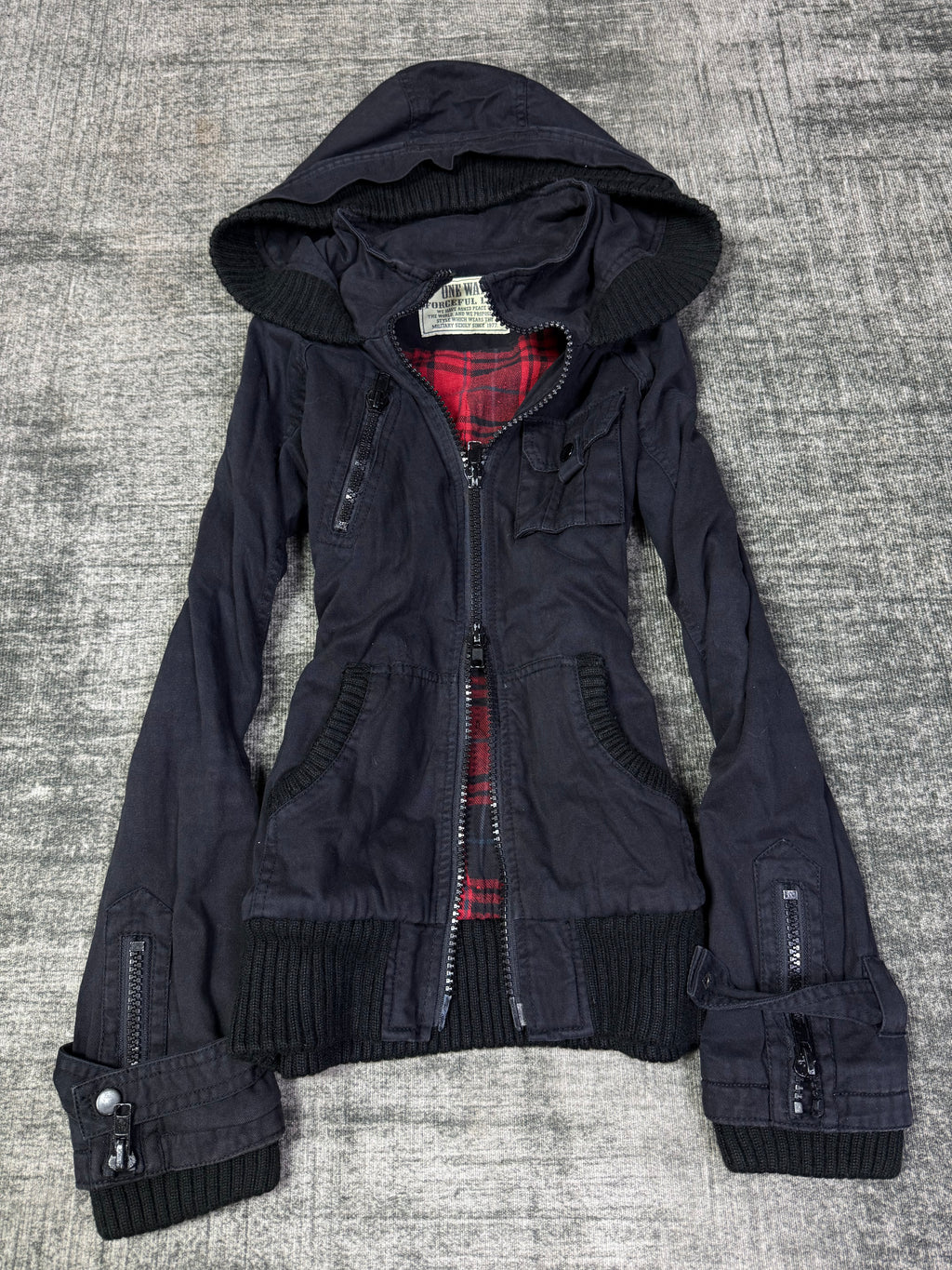 2450926BAD2WEAR