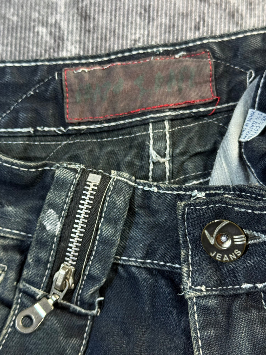 090726BAD2WEAR