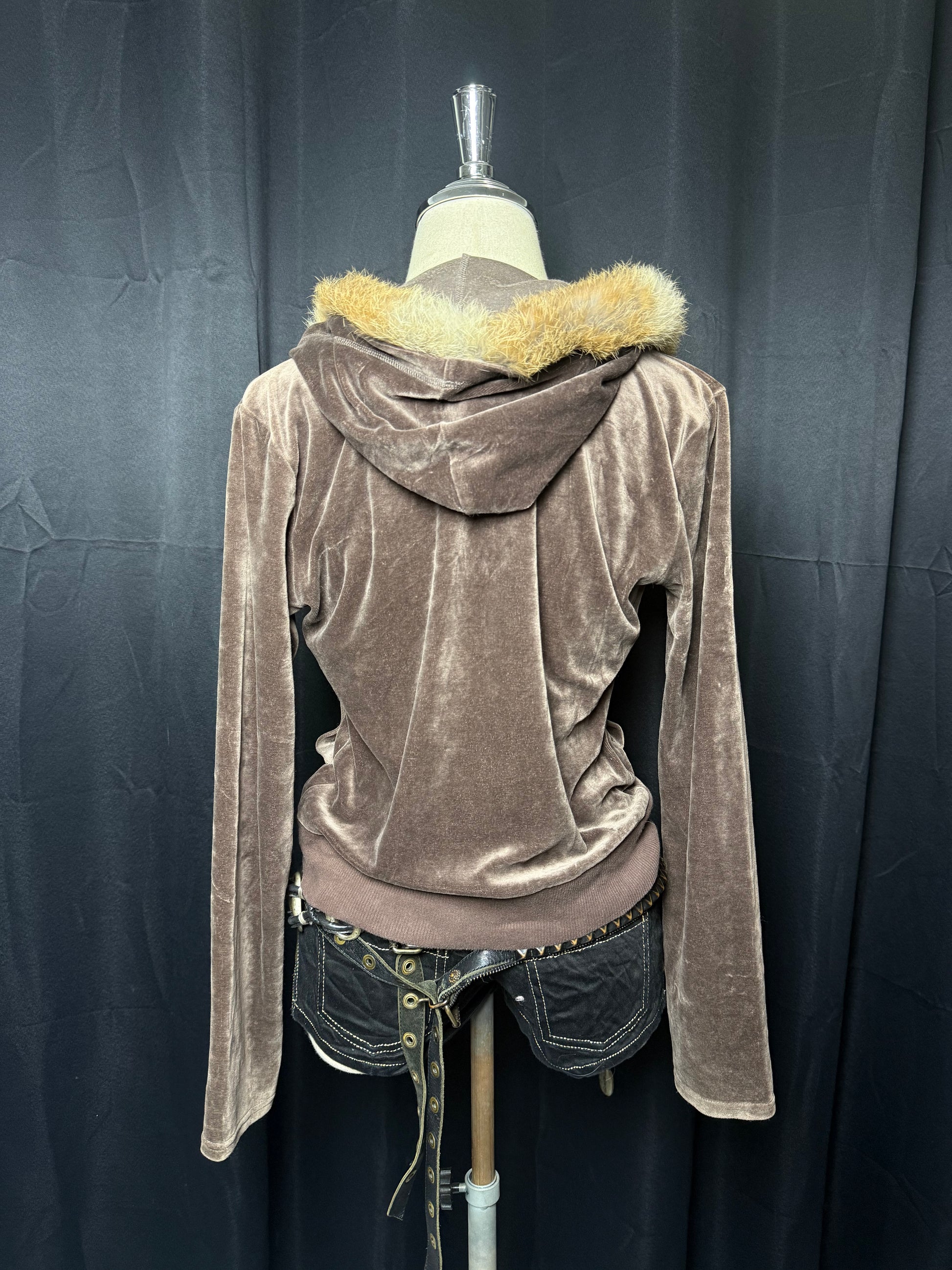 B2V-ANYSIS HOODIE ༒