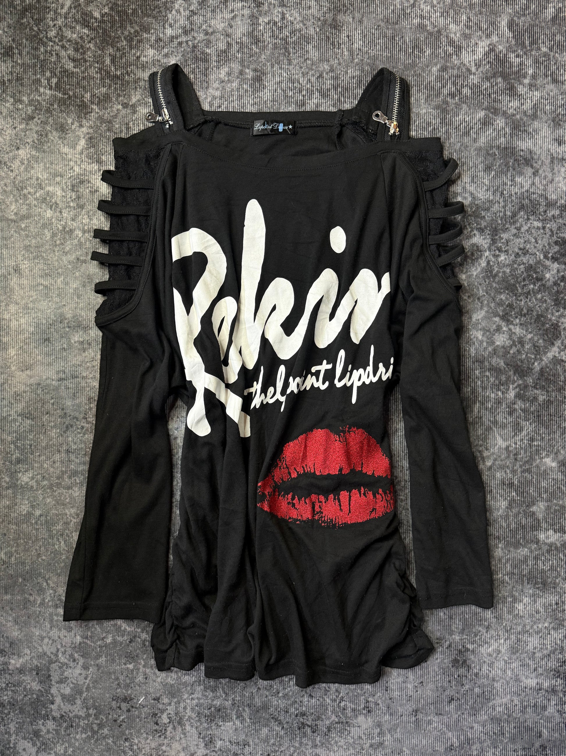 440726BAD2WEAR