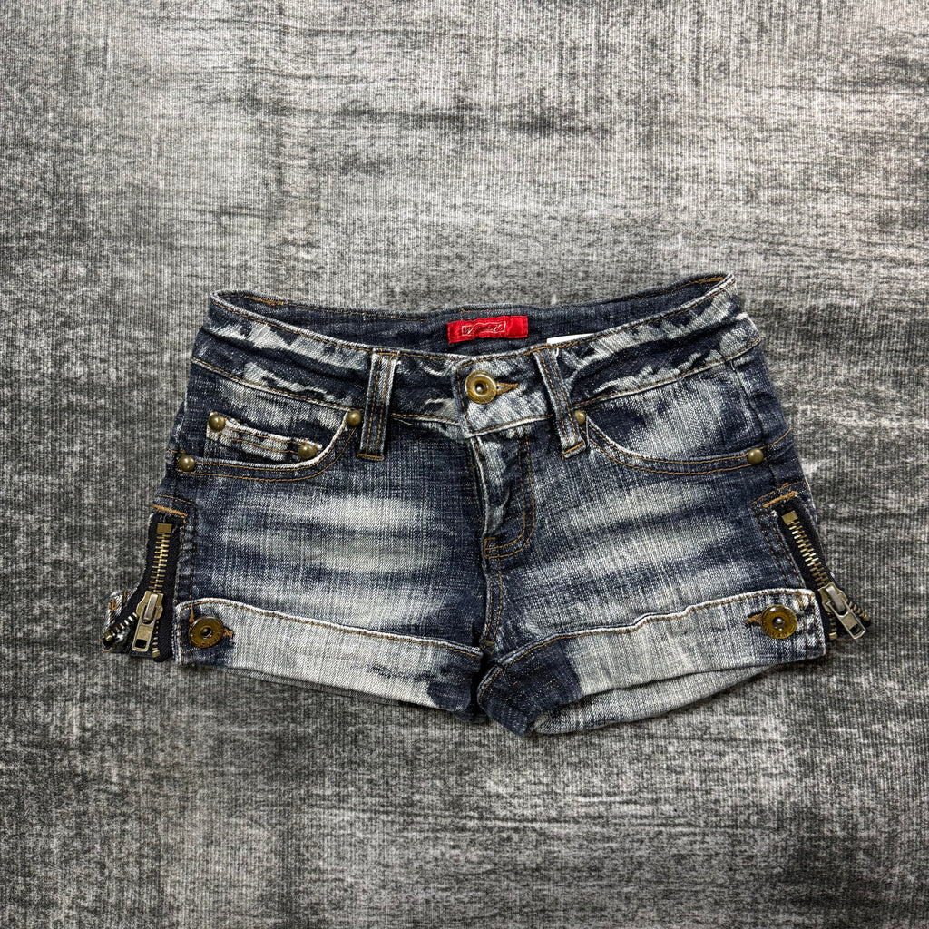 WAZP SHORTz༒