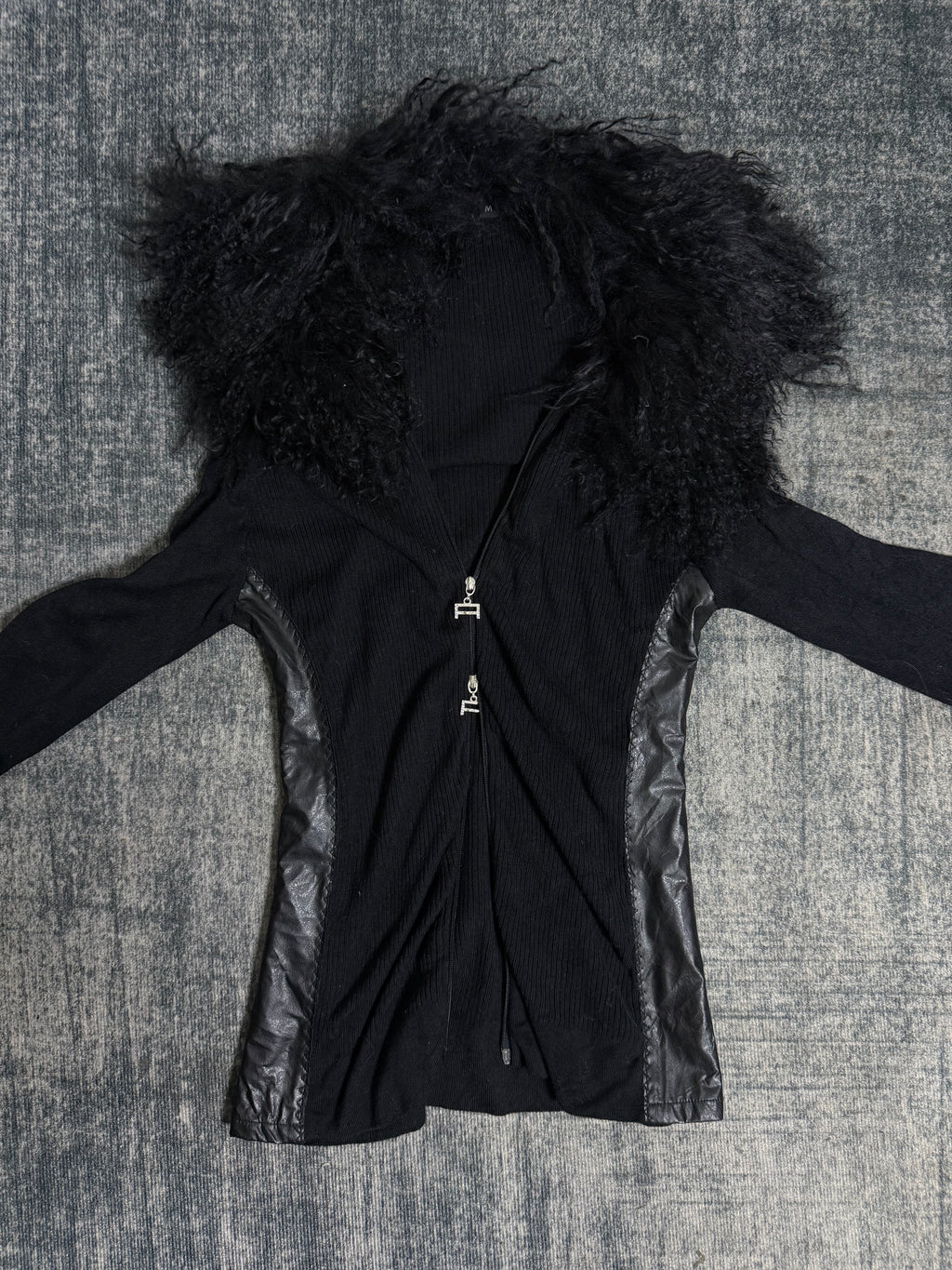 B2V- FORAVI JACKET༒