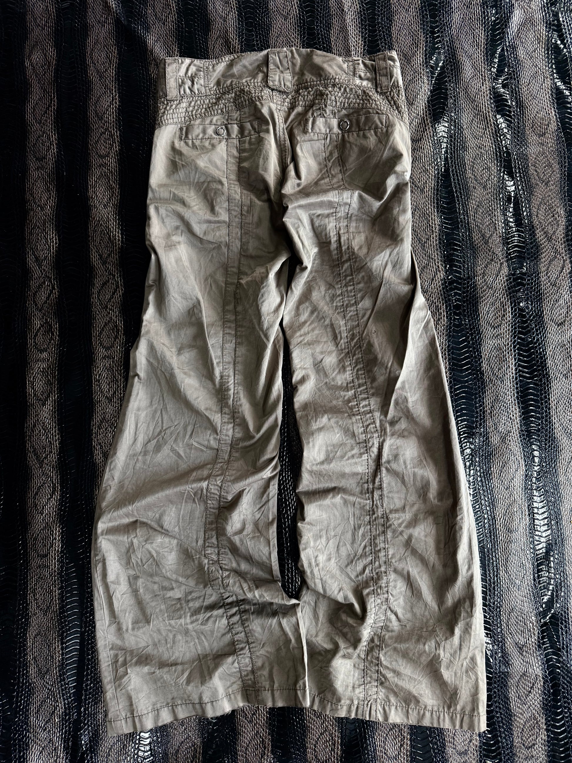 370626BAD2WEAR